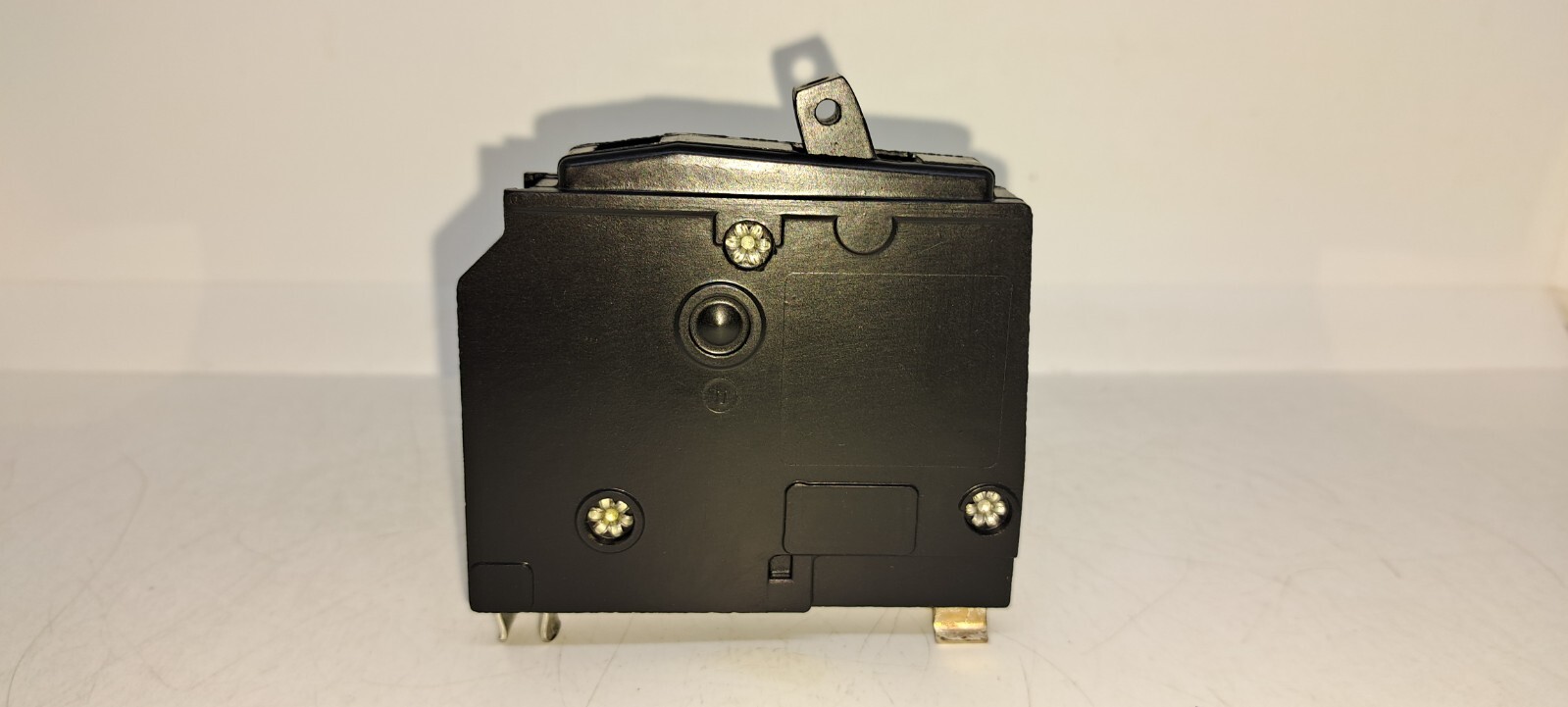 Square D QO130 30 Amp 1 Pole Plug In Circuit Breaker Grooved Handle