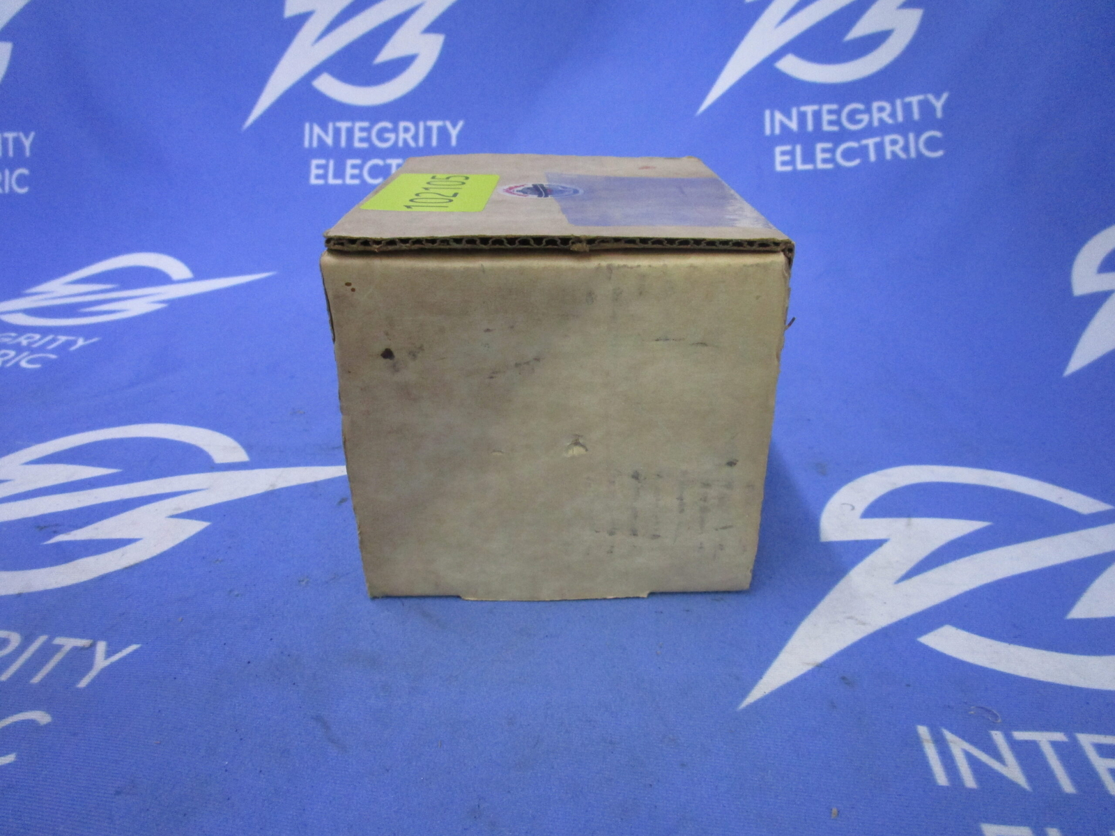 NIB ILSCO INSULATION PIERCING CONNECTORS IPC-500-500 430A 600V 1 Y WARRANTY