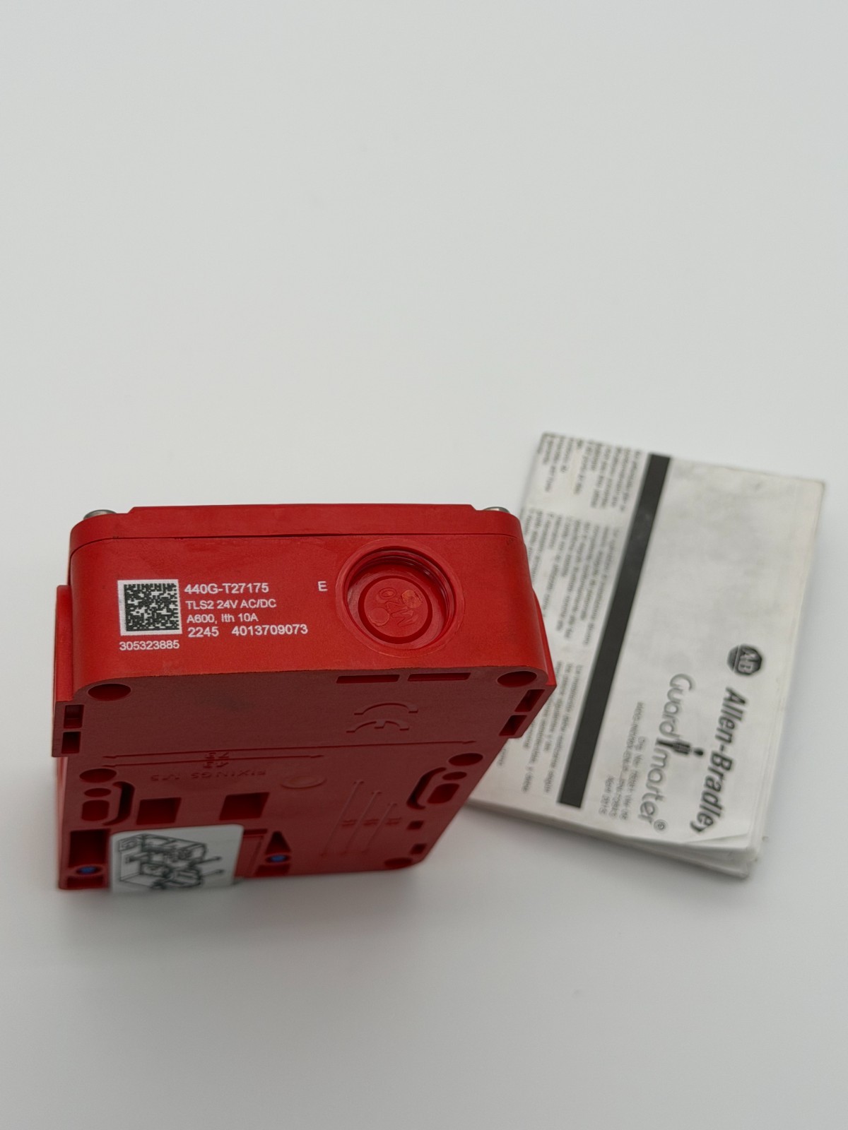 Allen Bradley 440G-T27175 Guardmaster Locking Safety Guard Switch 24VAC/DC Ser C