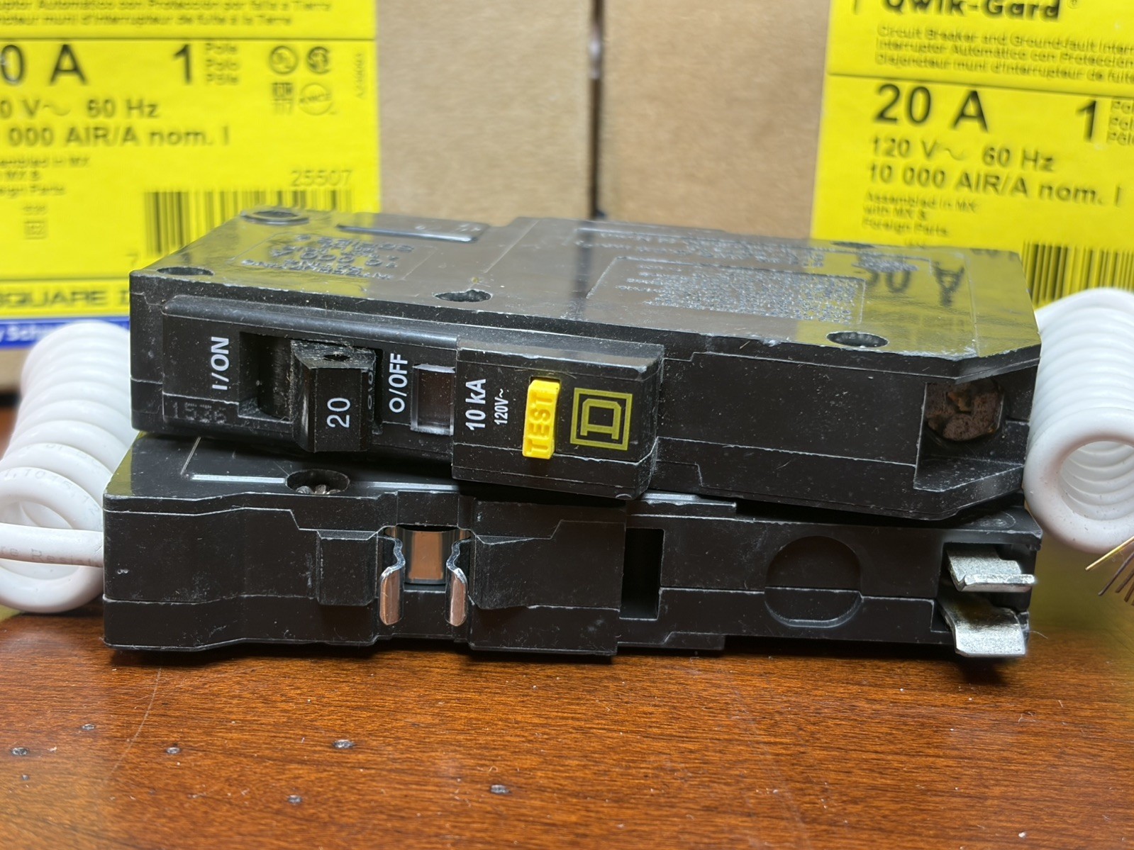 Set of 2X QO120GFI SQUARE D QO 1P 20A GFCI CIRCUIT BREAKER PIGTAIL QWIK-GARD