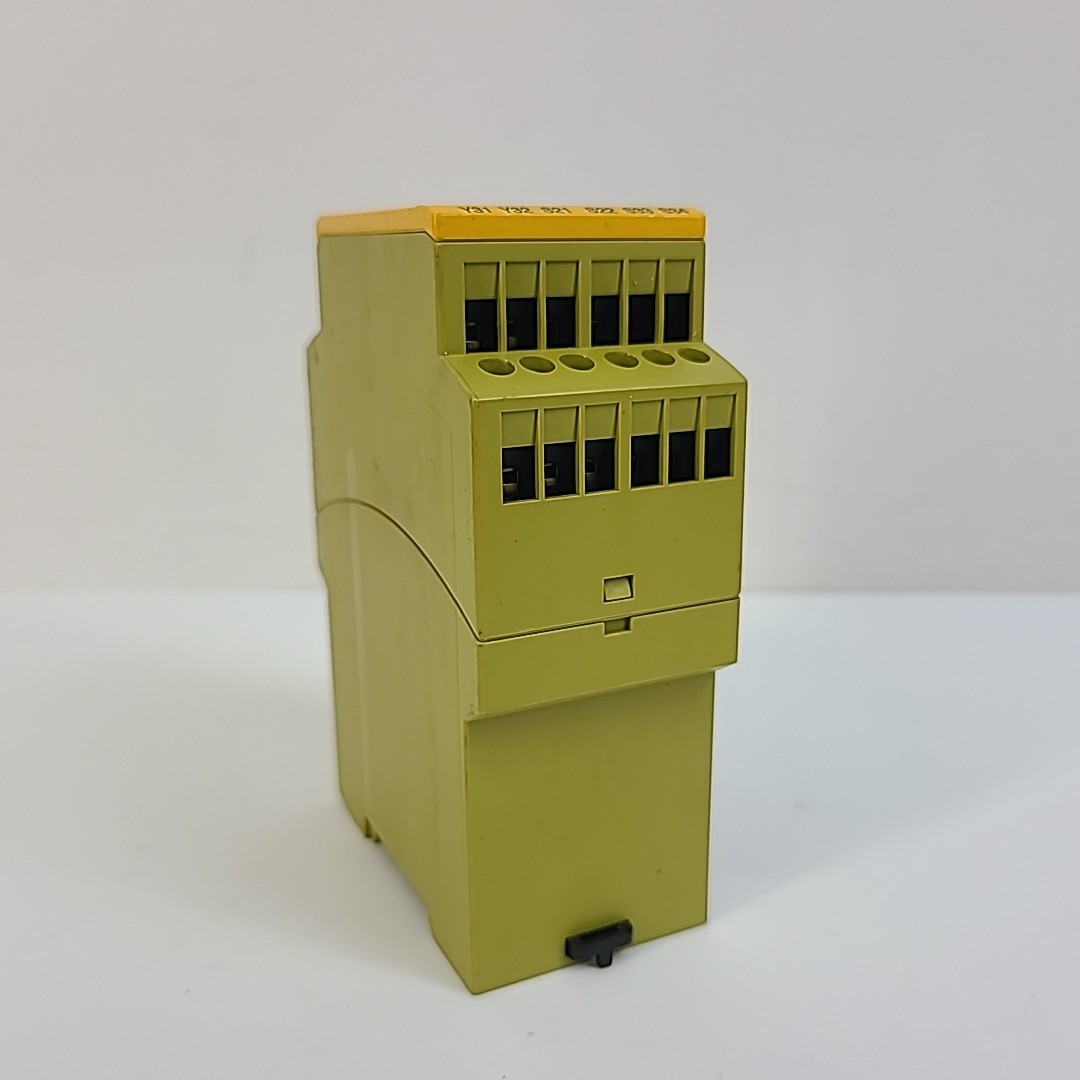 PILZ PNOZ X3 24VAC 24VDC Safety Relay 774310