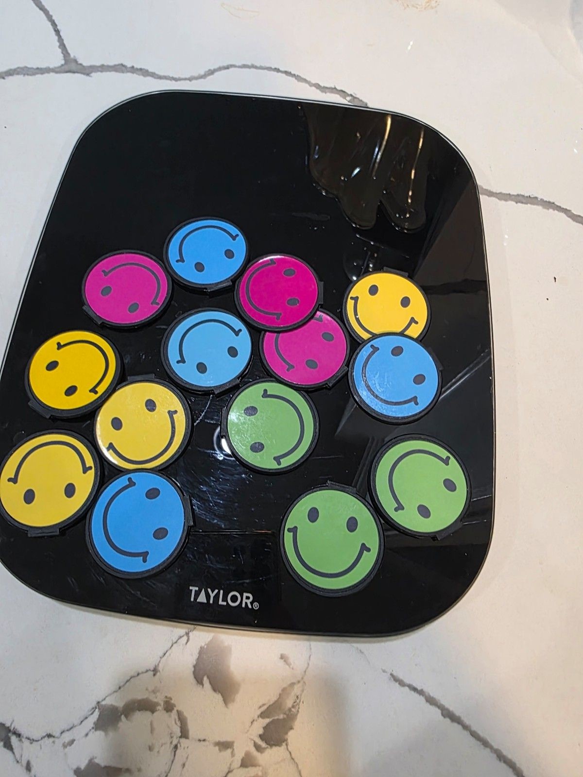 Smiley FACE Bookmarks for Kids Clip Over The Page Bookmarks Set of 14 g