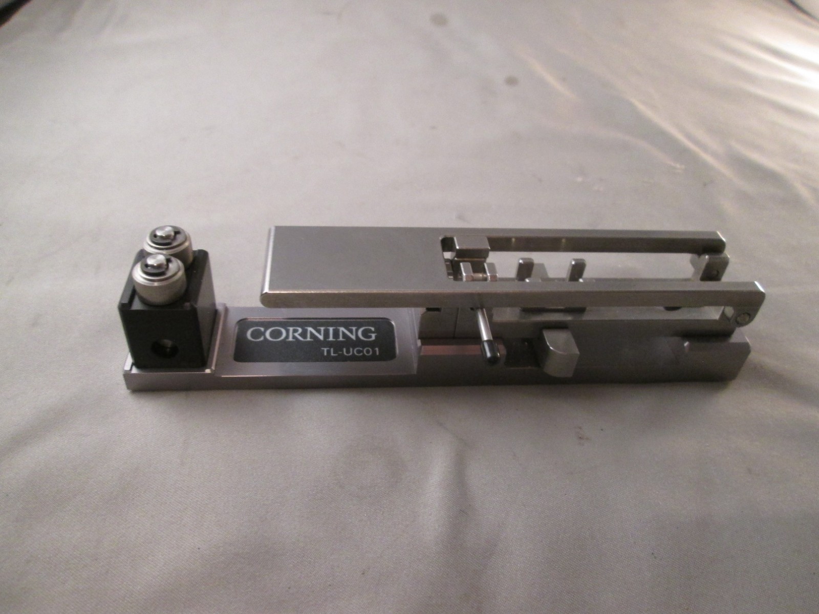 Corning TKT-UNICAM-CTS Fiber UniCam Optic Termination Toolkit used good cond