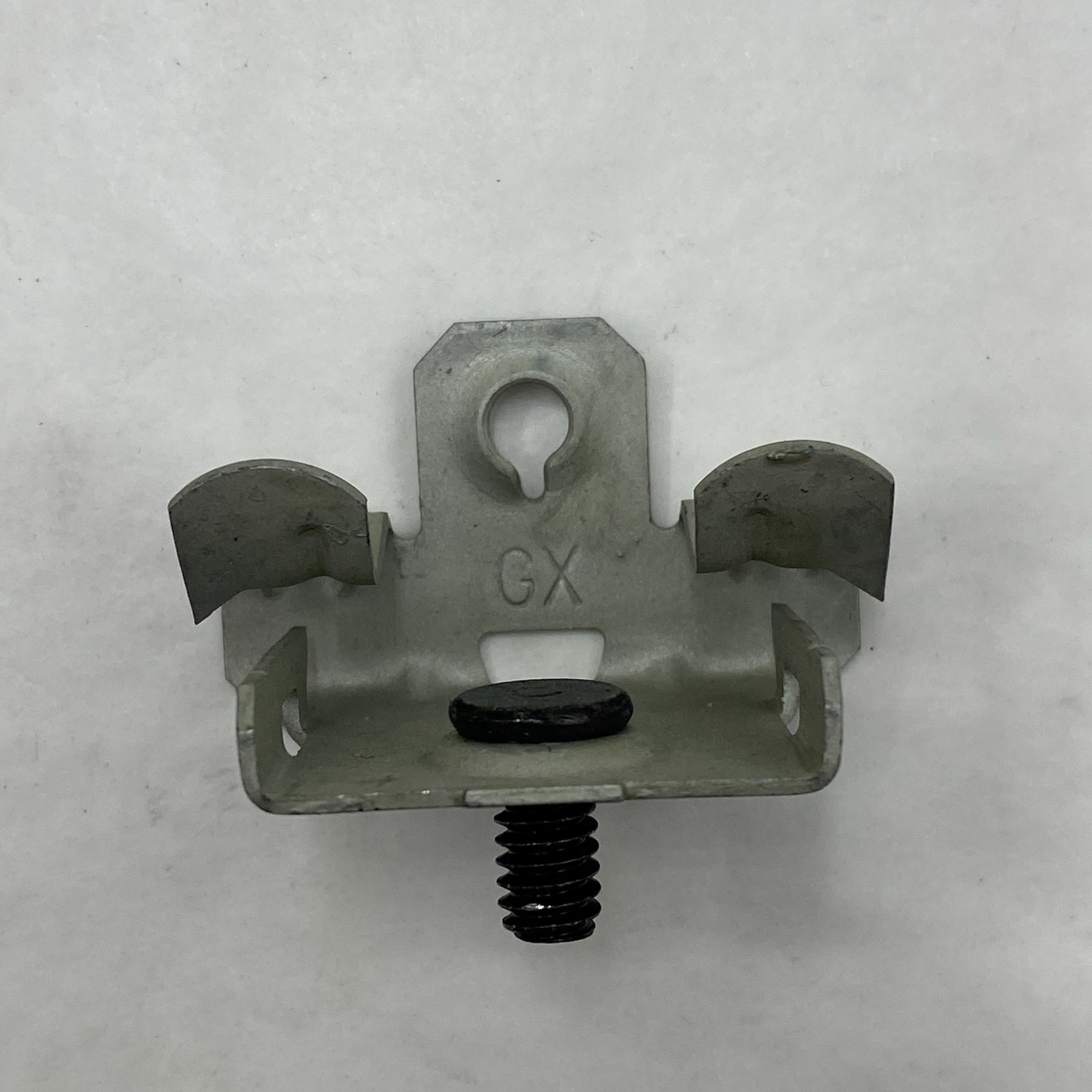 BOX OF 100 Nvent Caddy M24S Universal Beam Clamps 1/8″-1/4″ Flange w/Stud Bottom