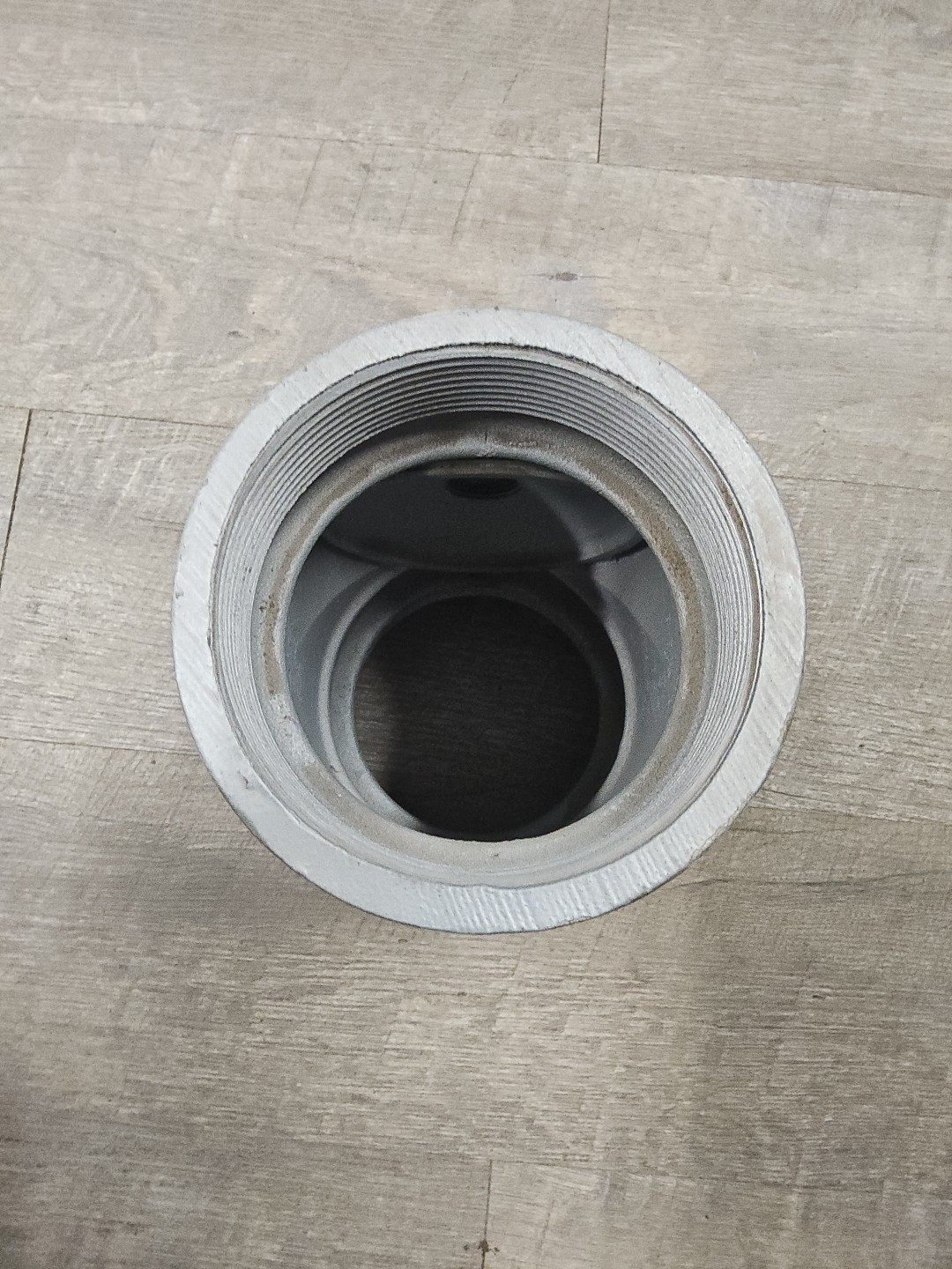 Appleton EYF-400, 4″, Malleable Iron, Female, Conduit Sealing Fitting, 1 pc NOS