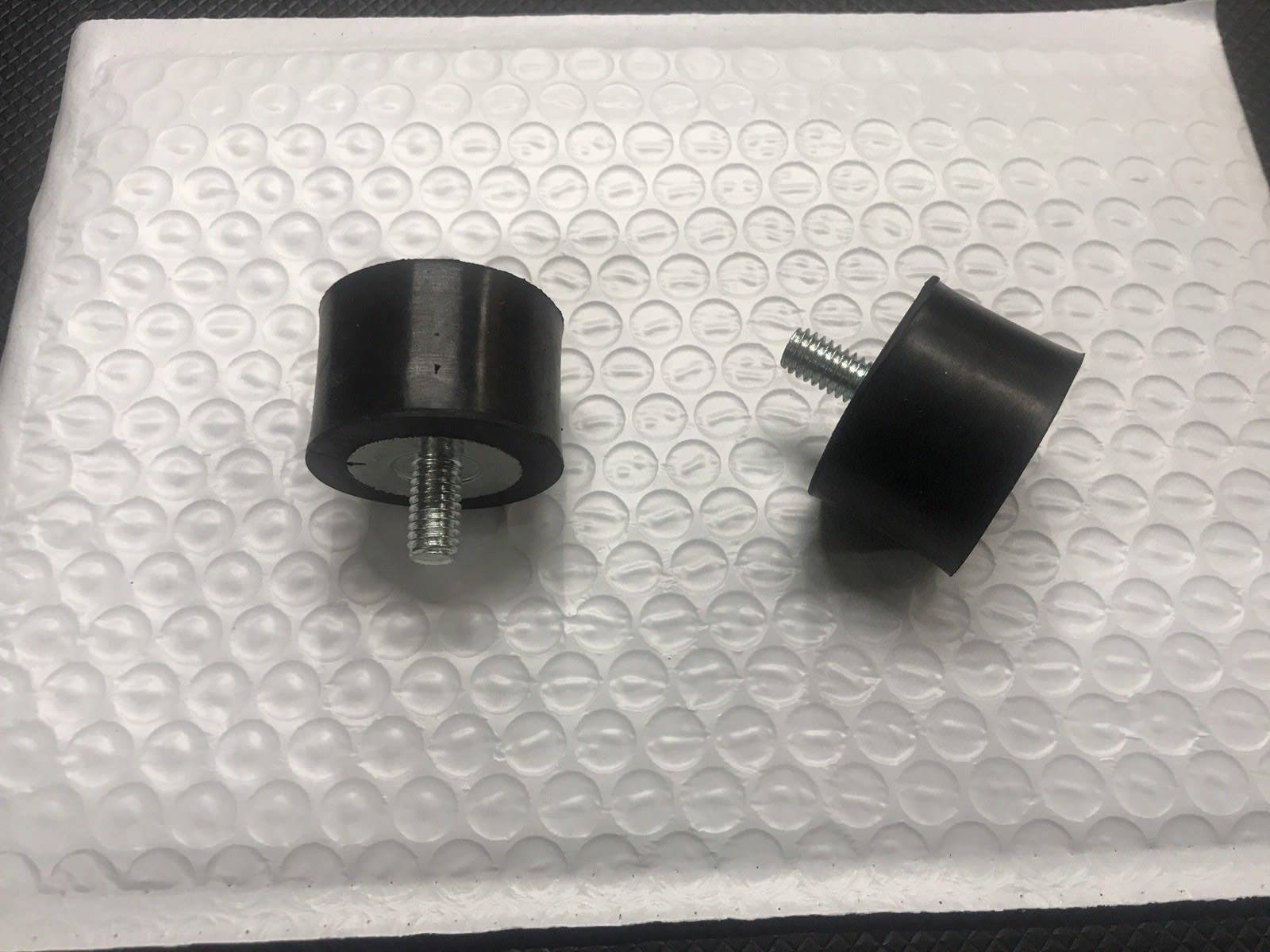 GS-0033 DEVILBISS, BRIGGS GENERATOR PRESSURE WASHER VIBRATION ISOLATOR MOUNT 2PK