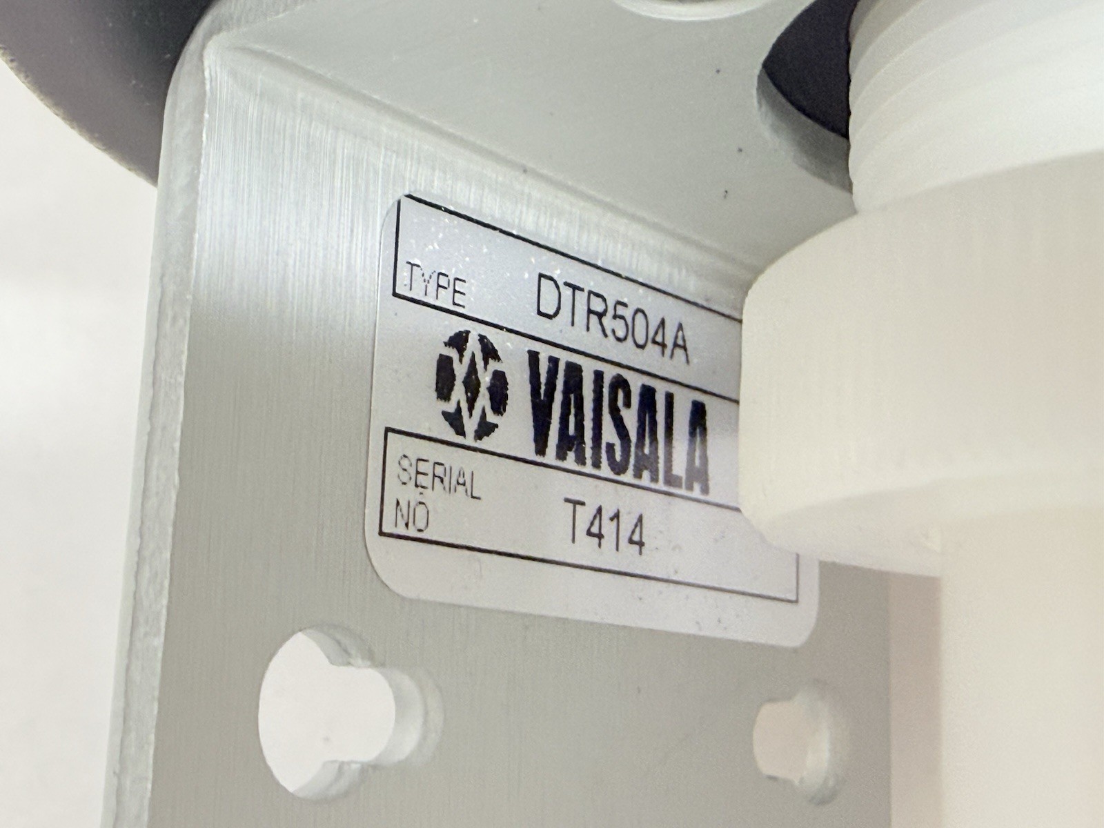 NEW Vaisala HMT120 Humidity & Temperature Transmitter 0 to 100%RH, -40 to +140°F
