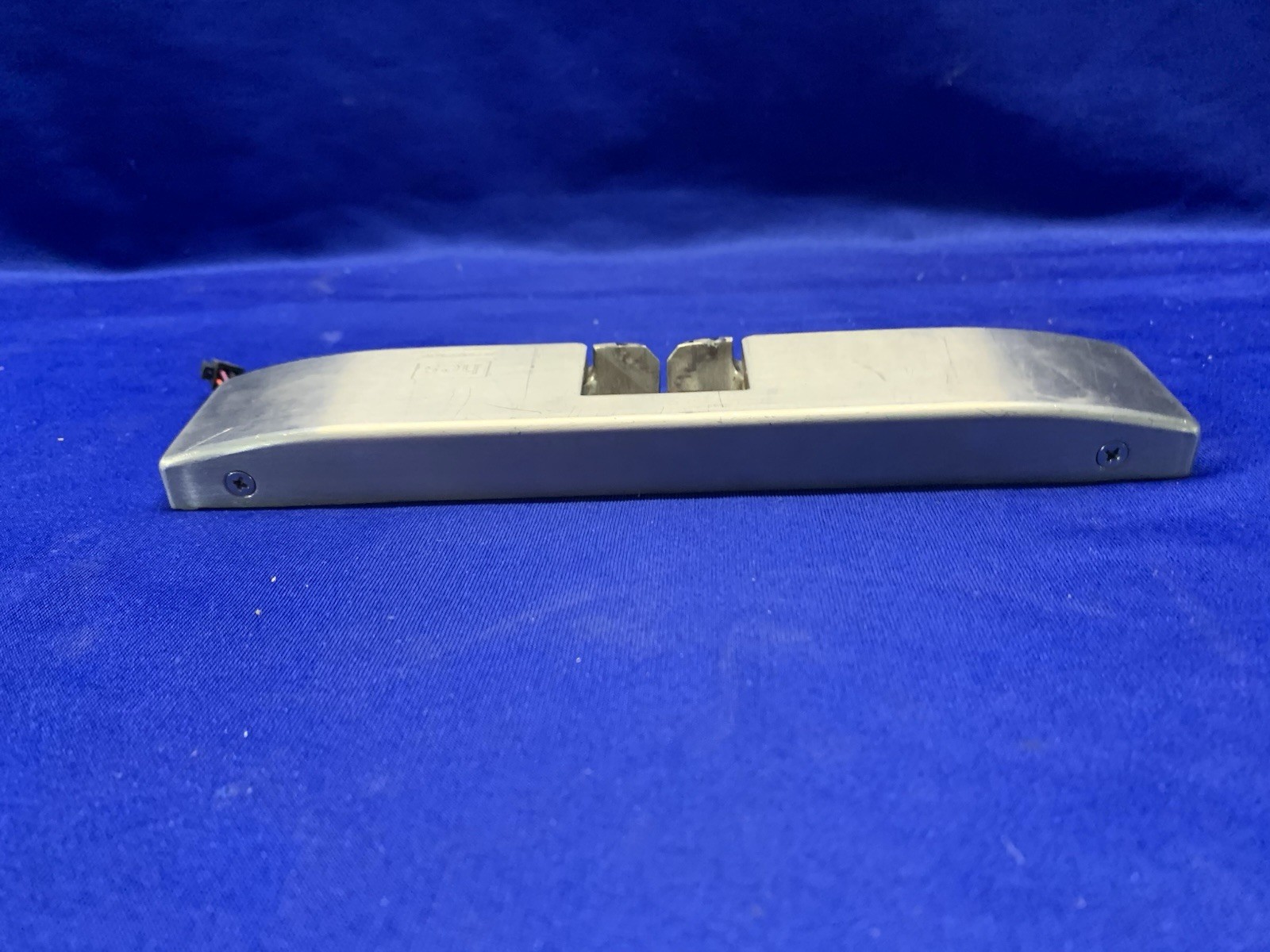Hes Assa Abloy 9600-12/24D-630 Surface Mounted Electric Strike – Untested – Read