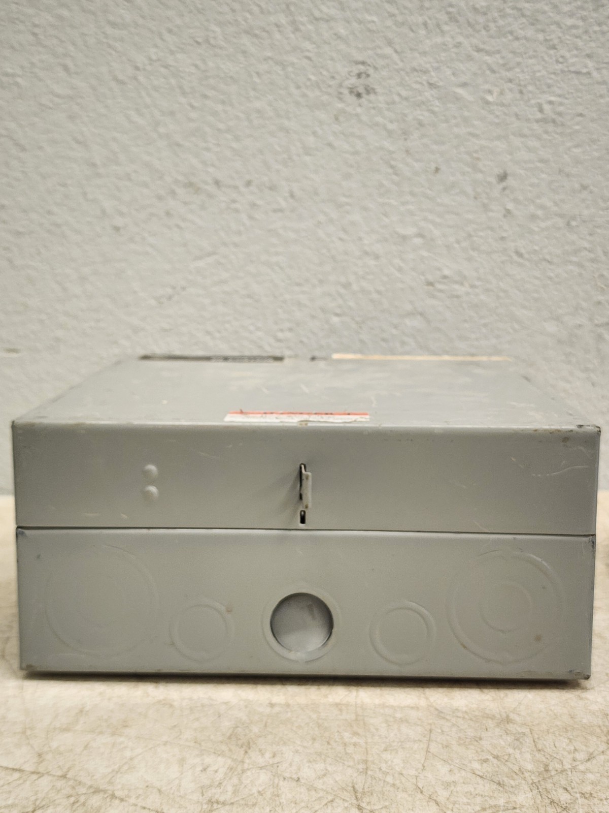 GE Electrically Held Lighting Contactor CR460B.