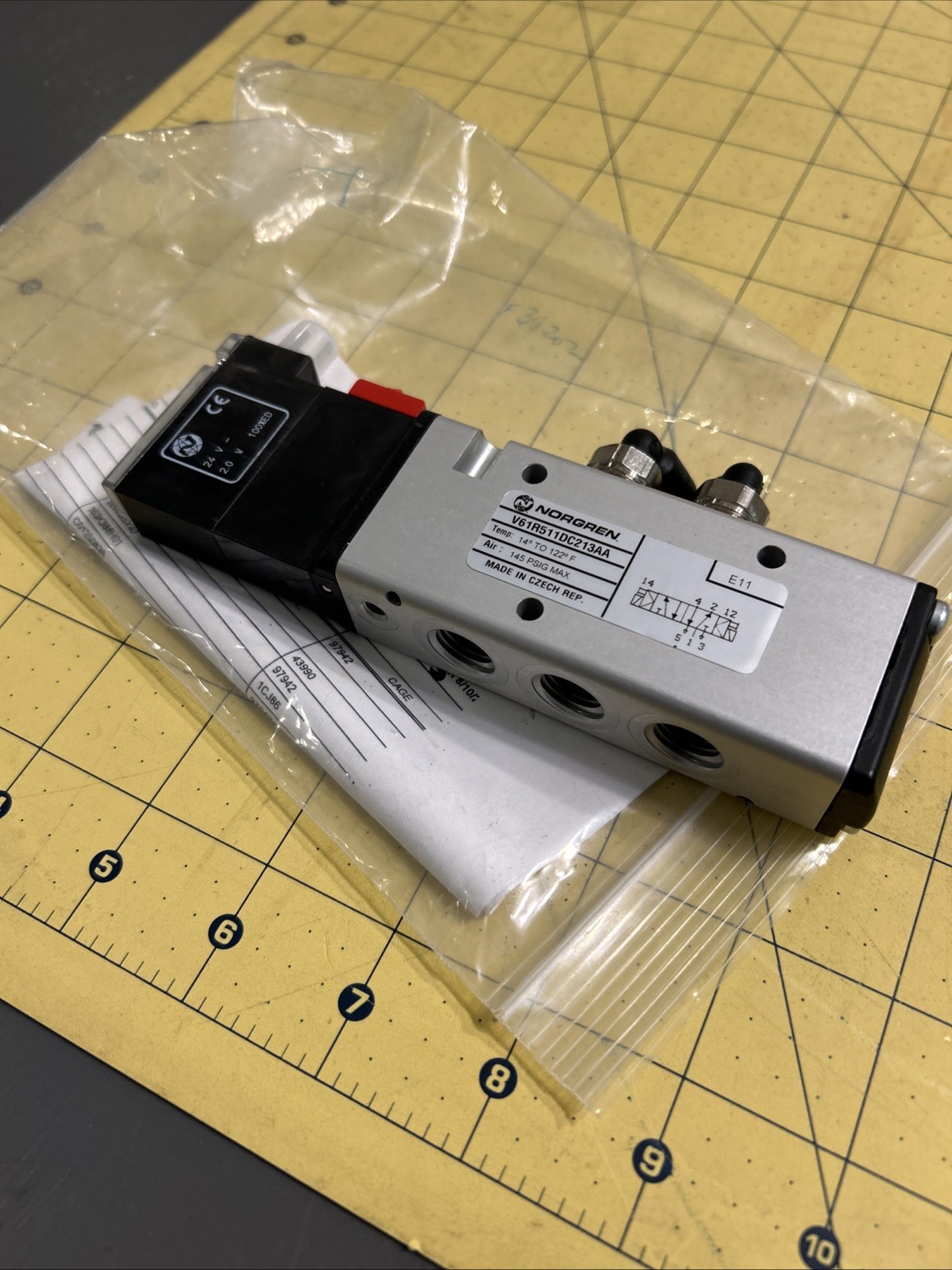 NORGREN V61R511DC213AA 2 SOLENOID VALVE