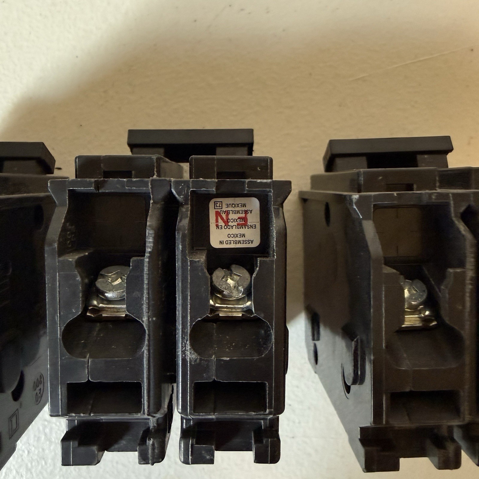 Lot of 3 Square D HOM230 Circuit Breaker 2-Pole 30 Amp 120/240 Volt AC Homeline
