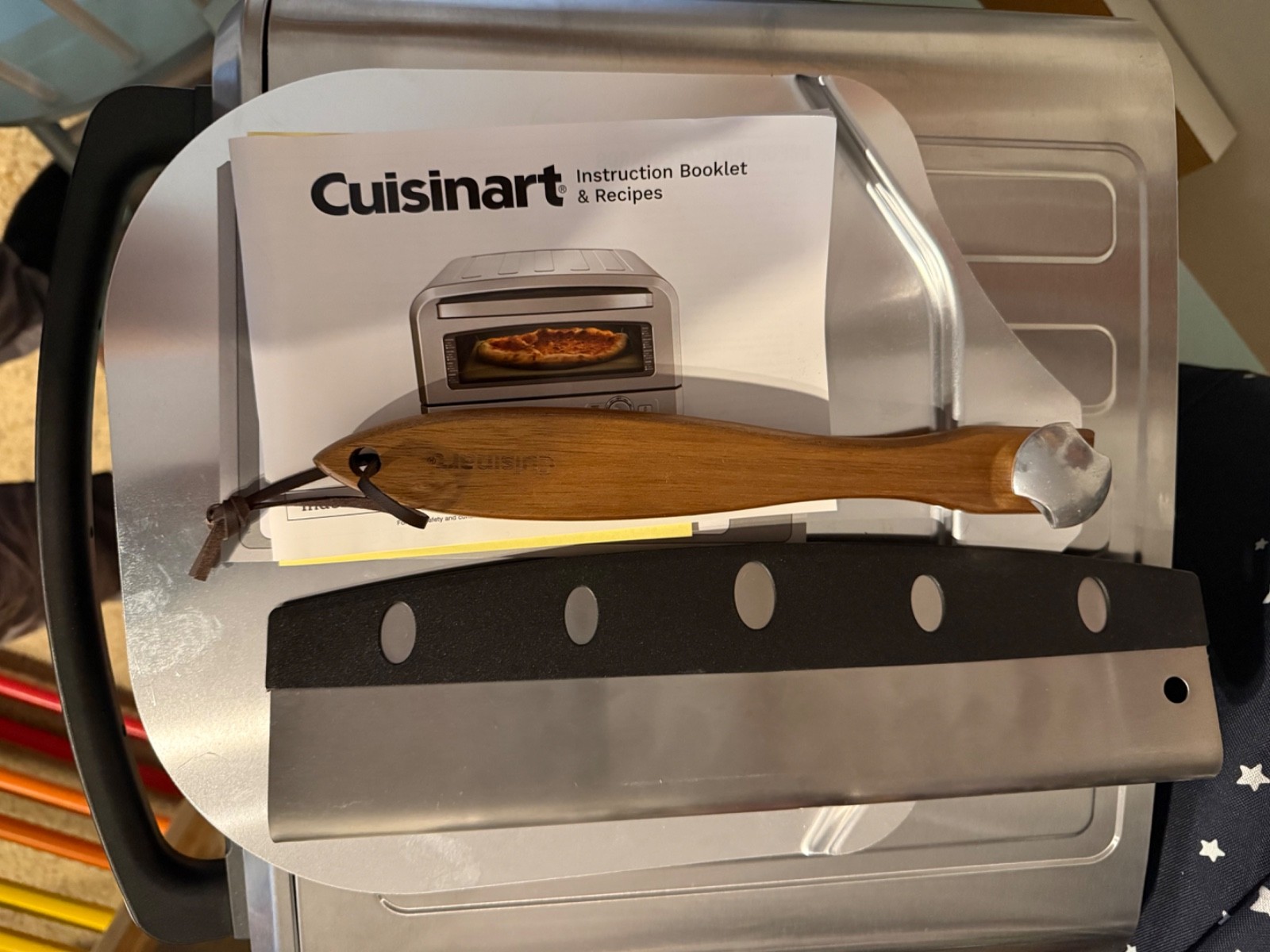 cuisinart pizza oven open but never used all pieces included