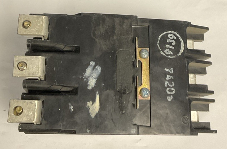 GE TEY340 CIRCUIT BREAKER 40A 480VAC 3POLE