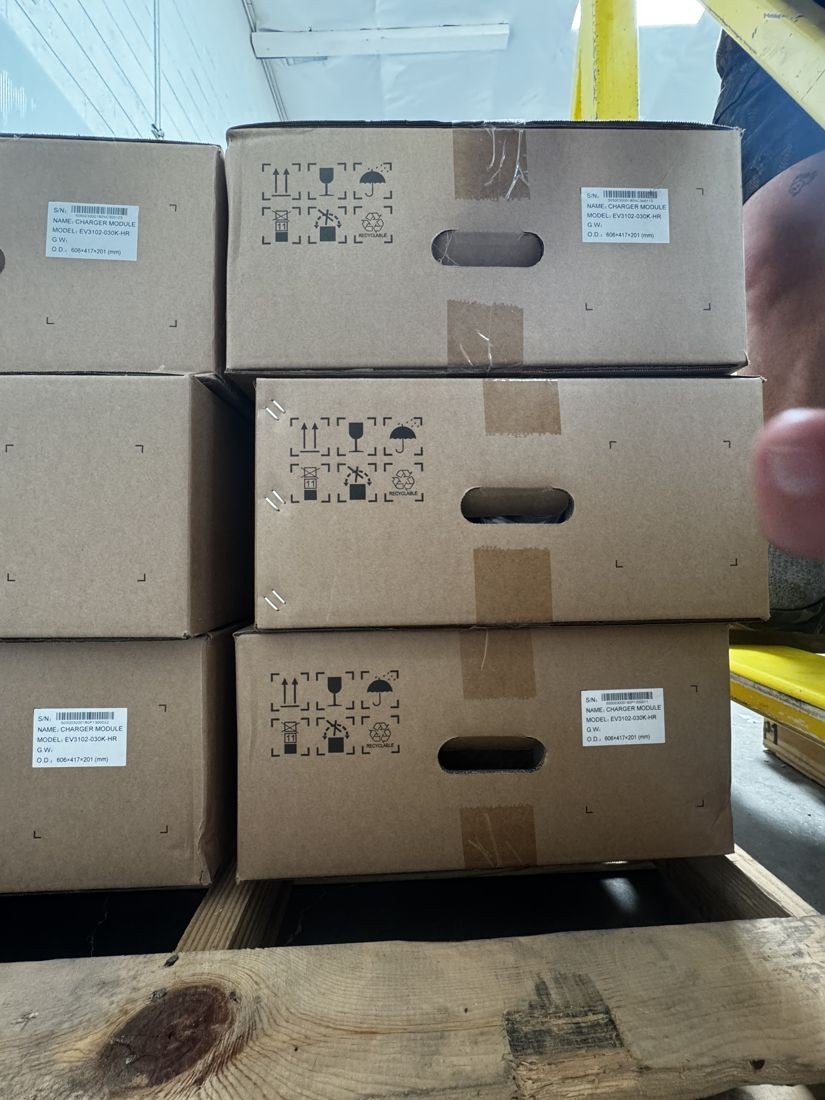 Kehua EV3102-030K-HR 30kW DC Fast Charger Power Module 150-1000VDC x6 NEW IN BOX