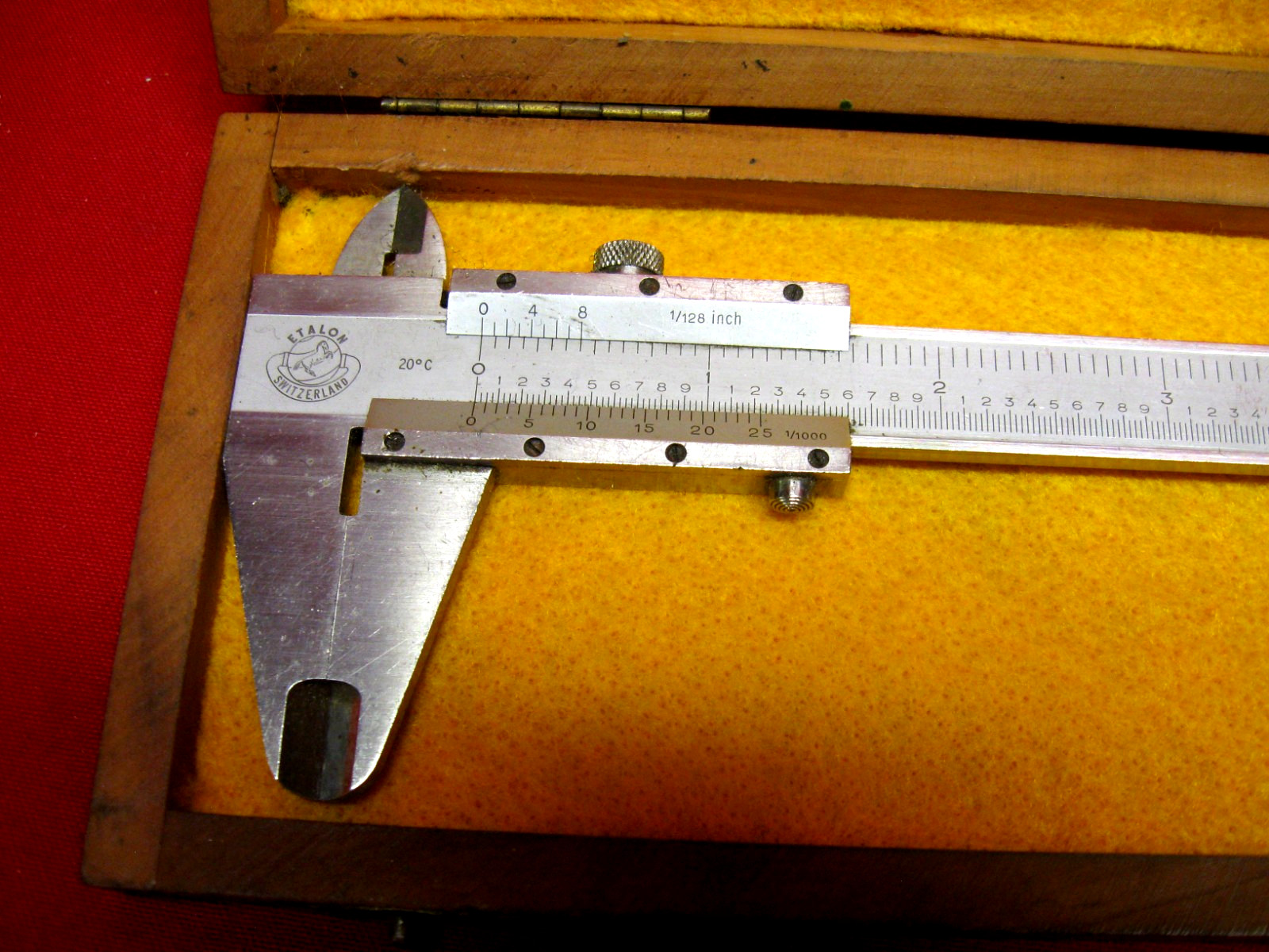 ETALON SWITZERLAND 7″ CALIPER WITH ORIGINAL WOODEN CASE