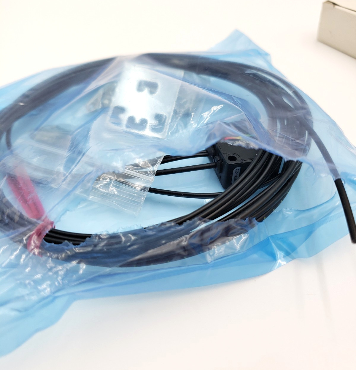 New Keyence CZ-H35S Reflective Fiber Optic Sensor Head CZH35S – 60 Day Warranty