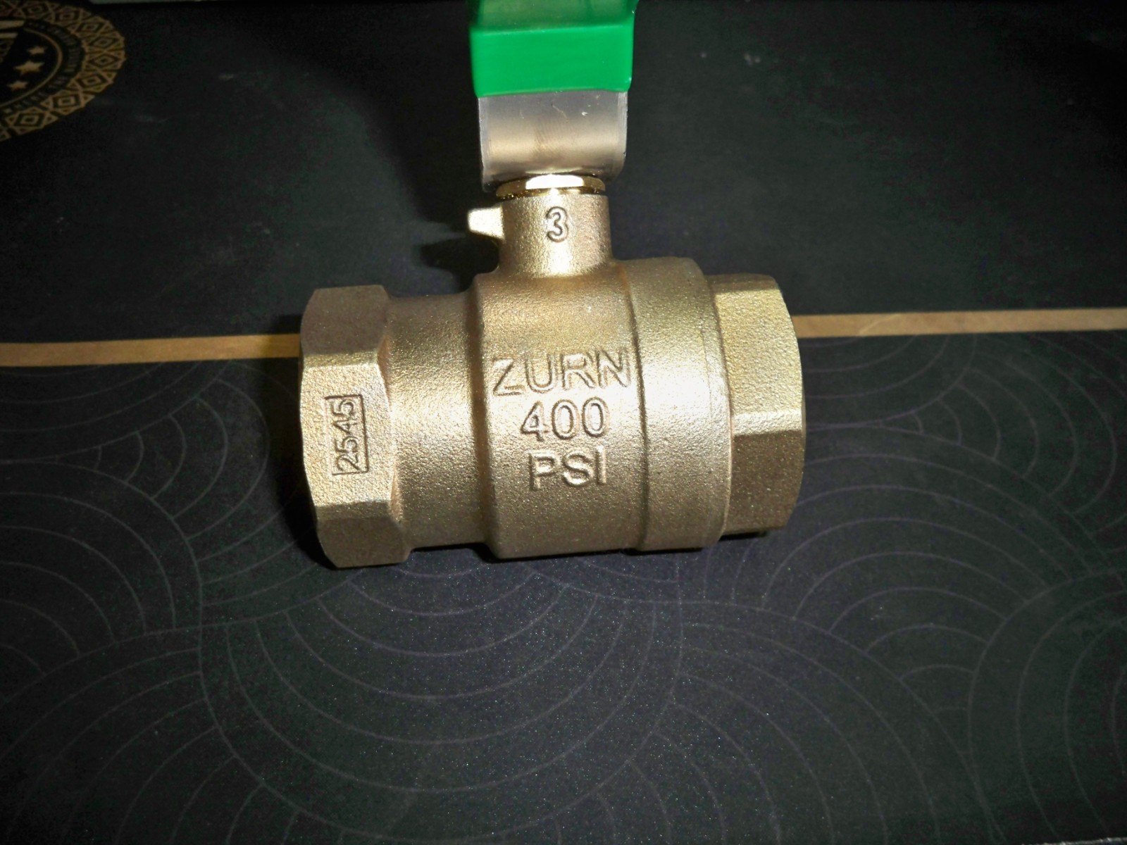 Wilkins ZURN 112-850TXL- 1-1/2″ Full Port Bronze Ball Valve Tapped