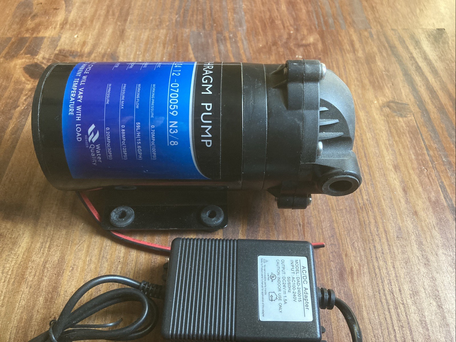 Diaphragm Pump 24v GMP 78 24 12-070059. Flow 15,6GPH 100PSI. Ac/Dc Adapter 110v.