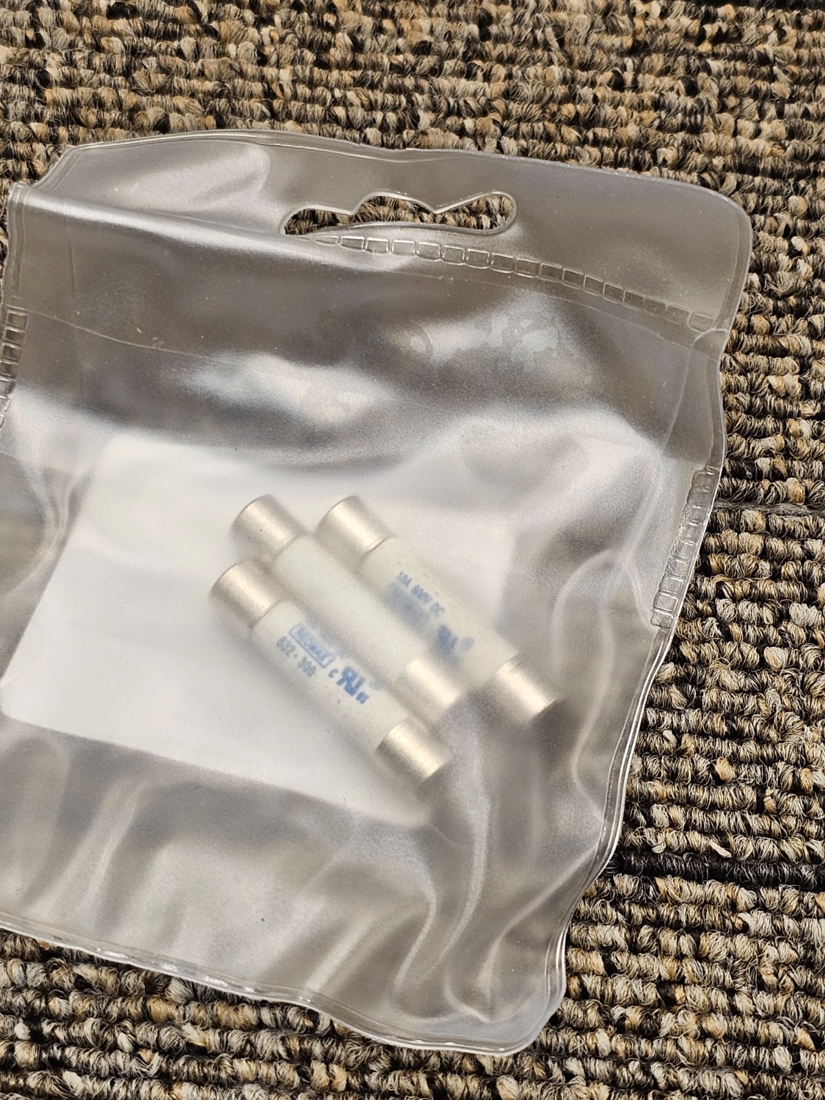 (QTY 6) SNAP-ON EEDMFUSE-2 10 Amp REOMAX/ 600 V Model Replacement