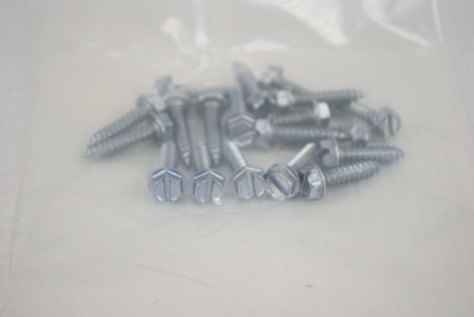 #8 x 3/8″ Hex Head Sheet Metal Screws Self Tapping Stainless Steel Qty 108