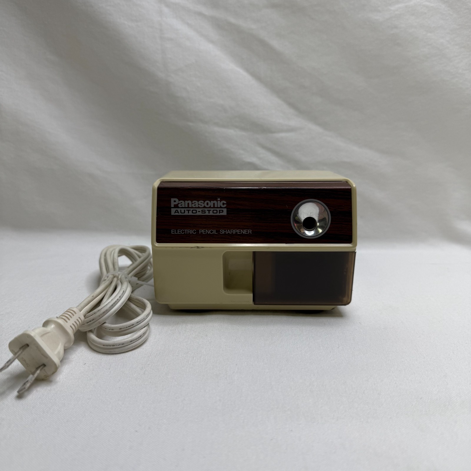 VTG Panasonic Auto Stop Electric Pencil Sharpener Model KP-110 120V Japan