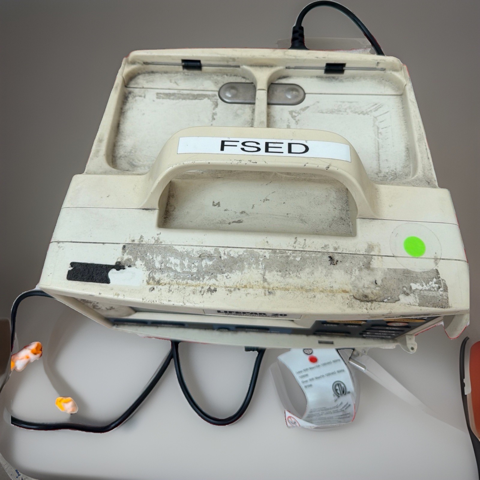 Physio Control Lifepak 20e Monitor | untested | Turns on | 30 day warranty |