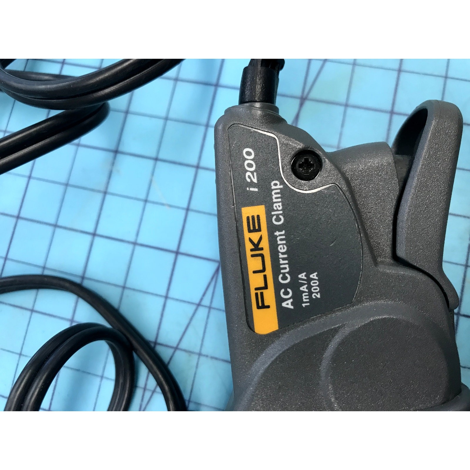 Fluke AC Current Clamp i200 / i200s – Electrical Testing Tool
