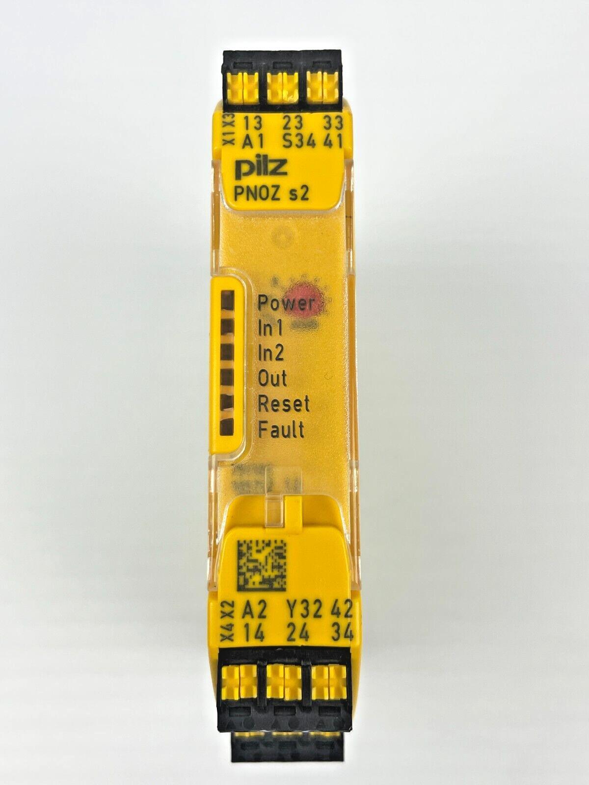 Pilz PNOZ s2 C Safety Relay, 751102, 24VDC, 3 n/o, 1 n/c