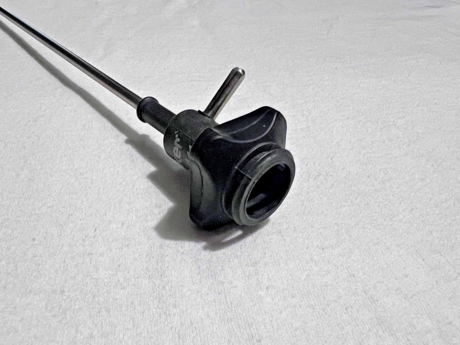 Stryker 250-070-441 Strykeprobe Electrosurgical Spatula w/ Suction Tip 5mmX32cm