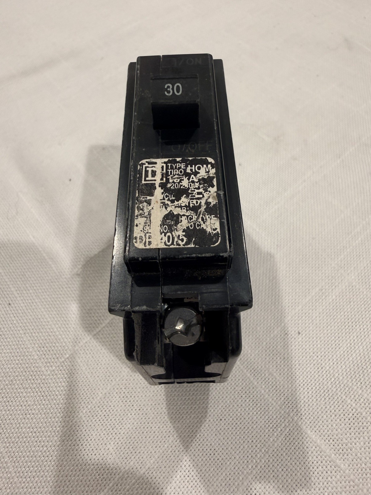 Square D 30-Amp Single-Pole Circuit Breaker (HOM130CP) preowned