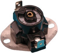 Copeland 3F05-2 1/2″ Fan Control 140/180F Cut-In 20F Differential