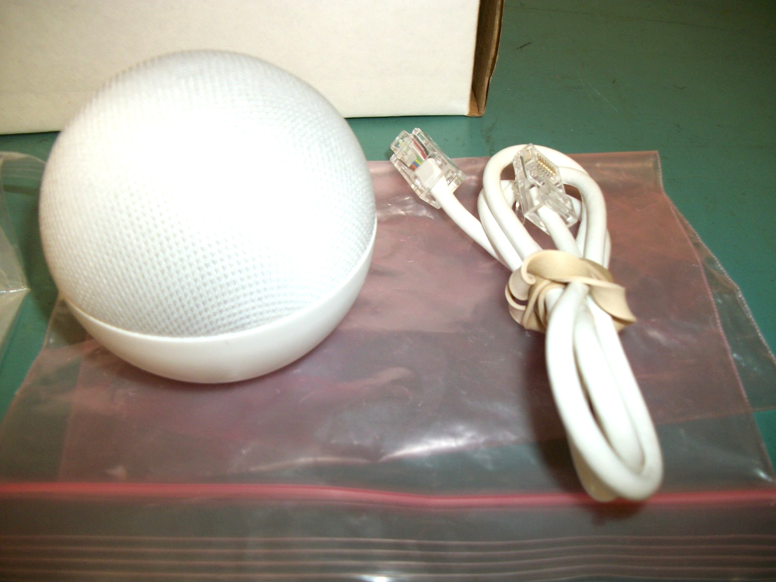 VADDIO CeilingMIC Overhead Microphone Model# 999-85100-000 – White. Open Box.