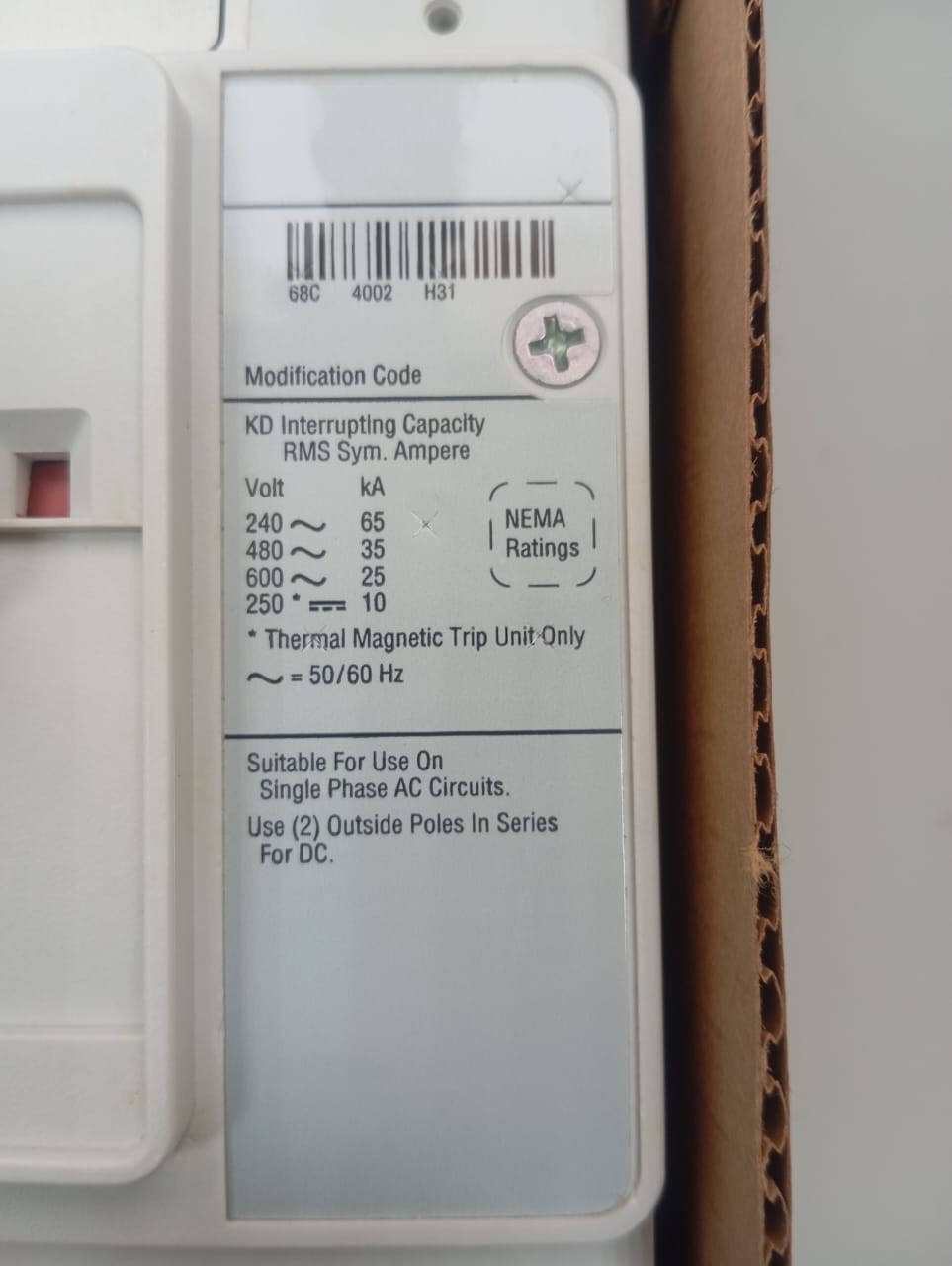 Eaton / Industrial Circuit Breaker / KD3400F / 400A, 3 Pole