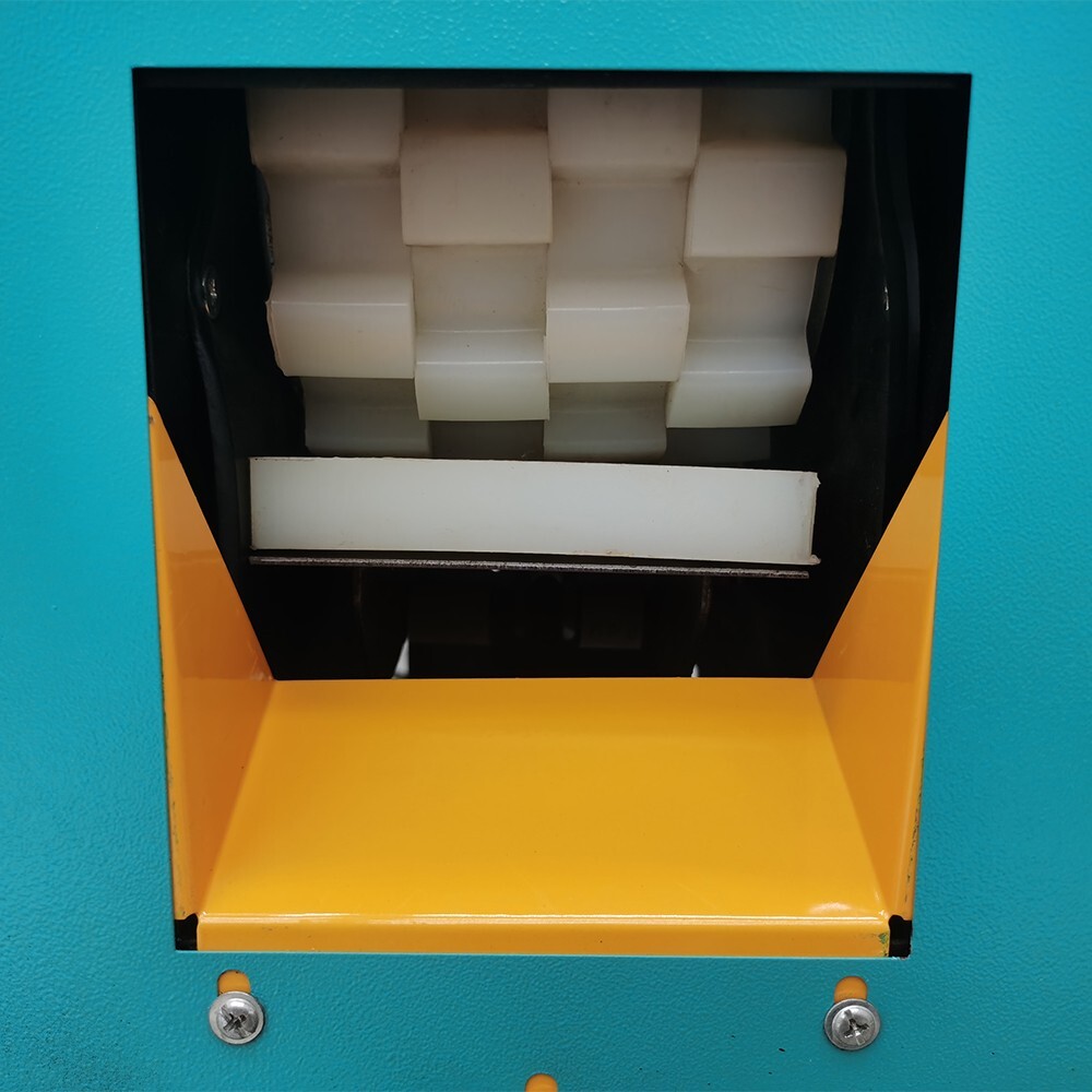 Garlic Separating Machine 110V 50kg/h Automatic Garlic Separator Machine 0.18KW