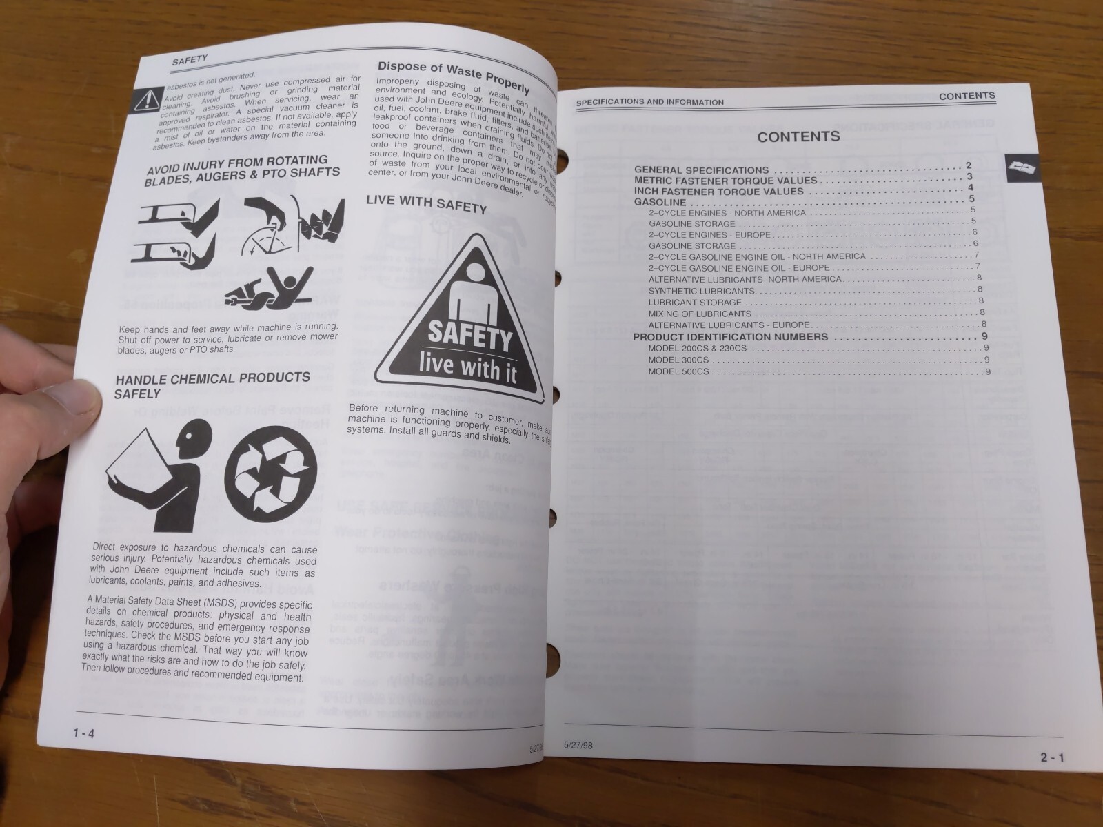 John Deere 200CS,230CS,300CS,550CS Chainsaws Technical Manual, TM1750