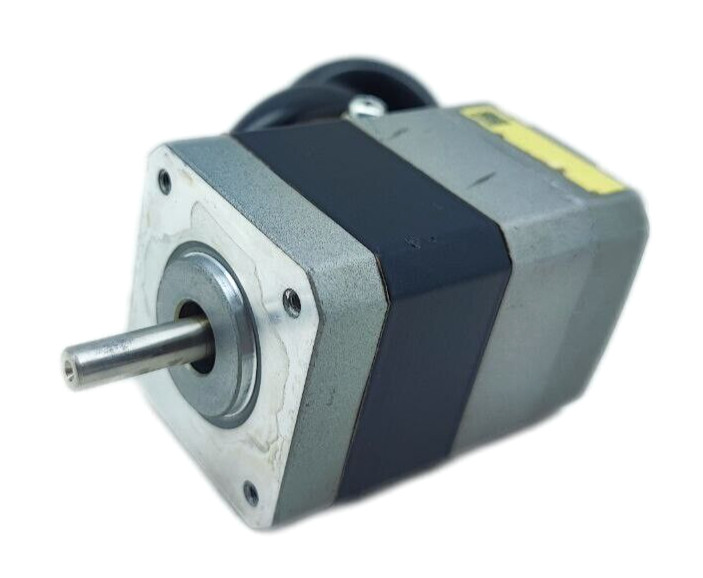 ORIENTAL MOTOR ARM46AK 1.65 IN. (42 MM) CLOSED LOOP STEPPER MOTOR