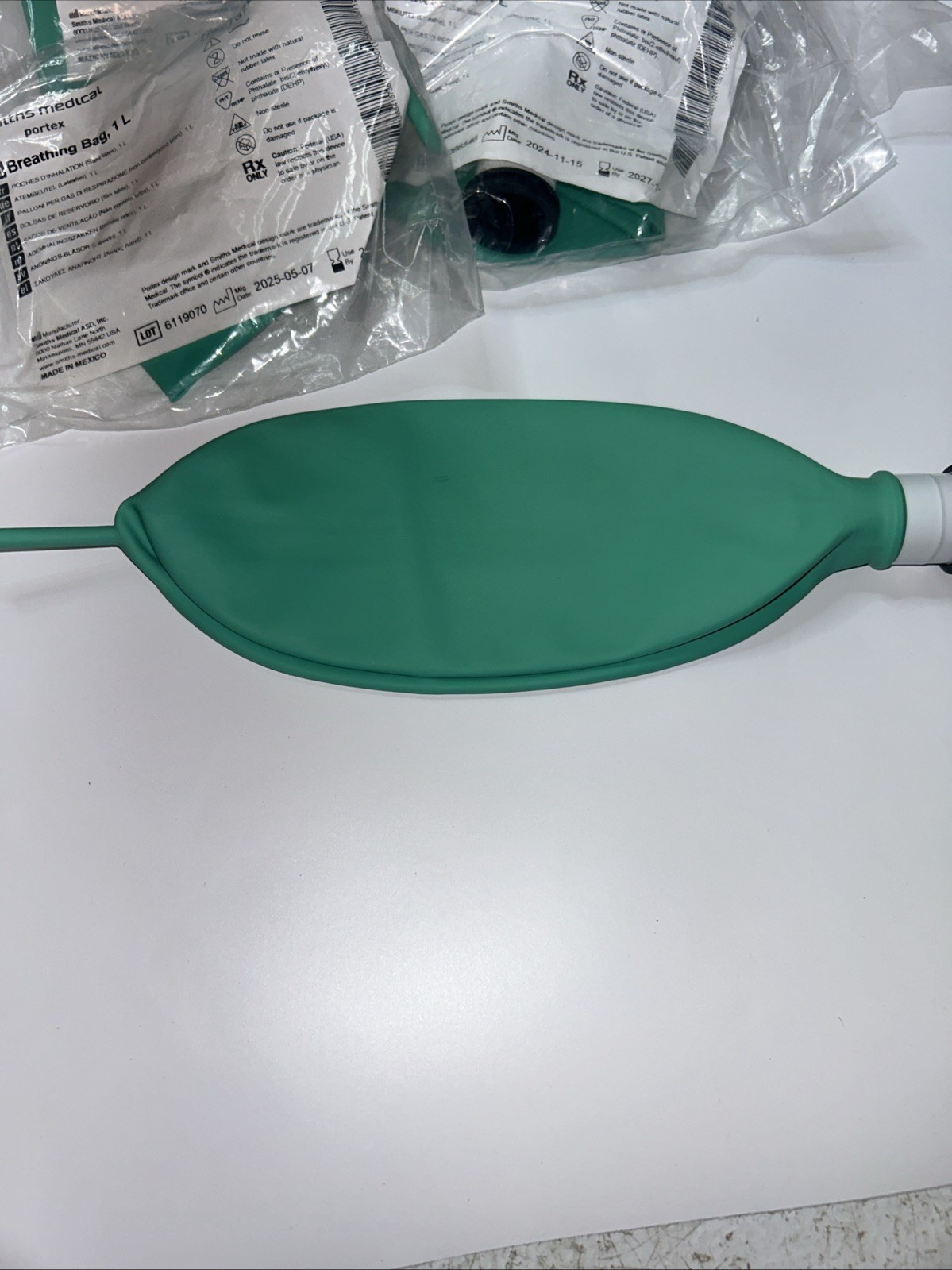 Lot of 4 Anesthesia Breathing Bag – 1 Liter Non-Latex 08/2027
