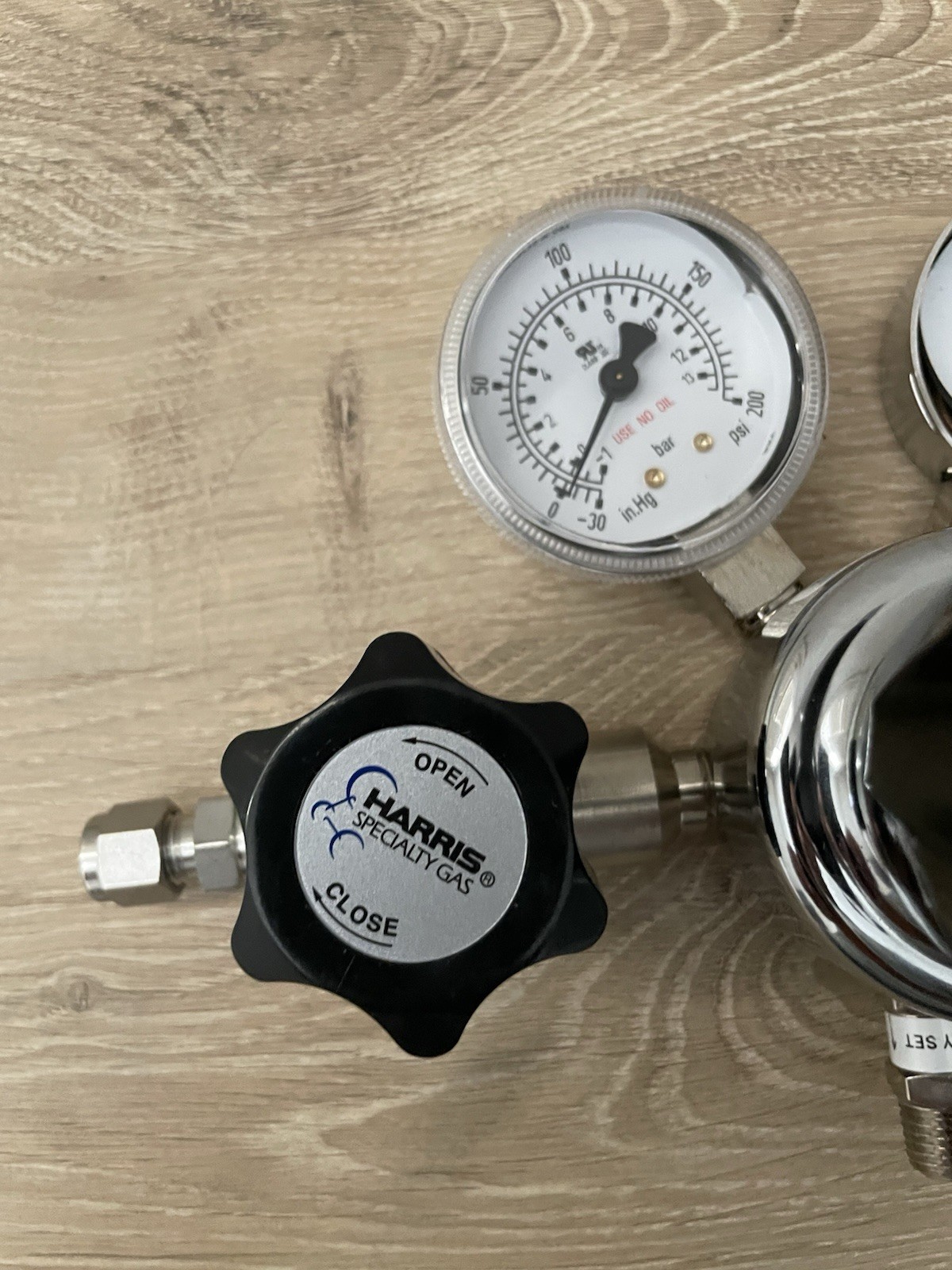 Harris KH1045 High Purity Gas Regulator, Single Stage. NEW OPEN BOX. See Details