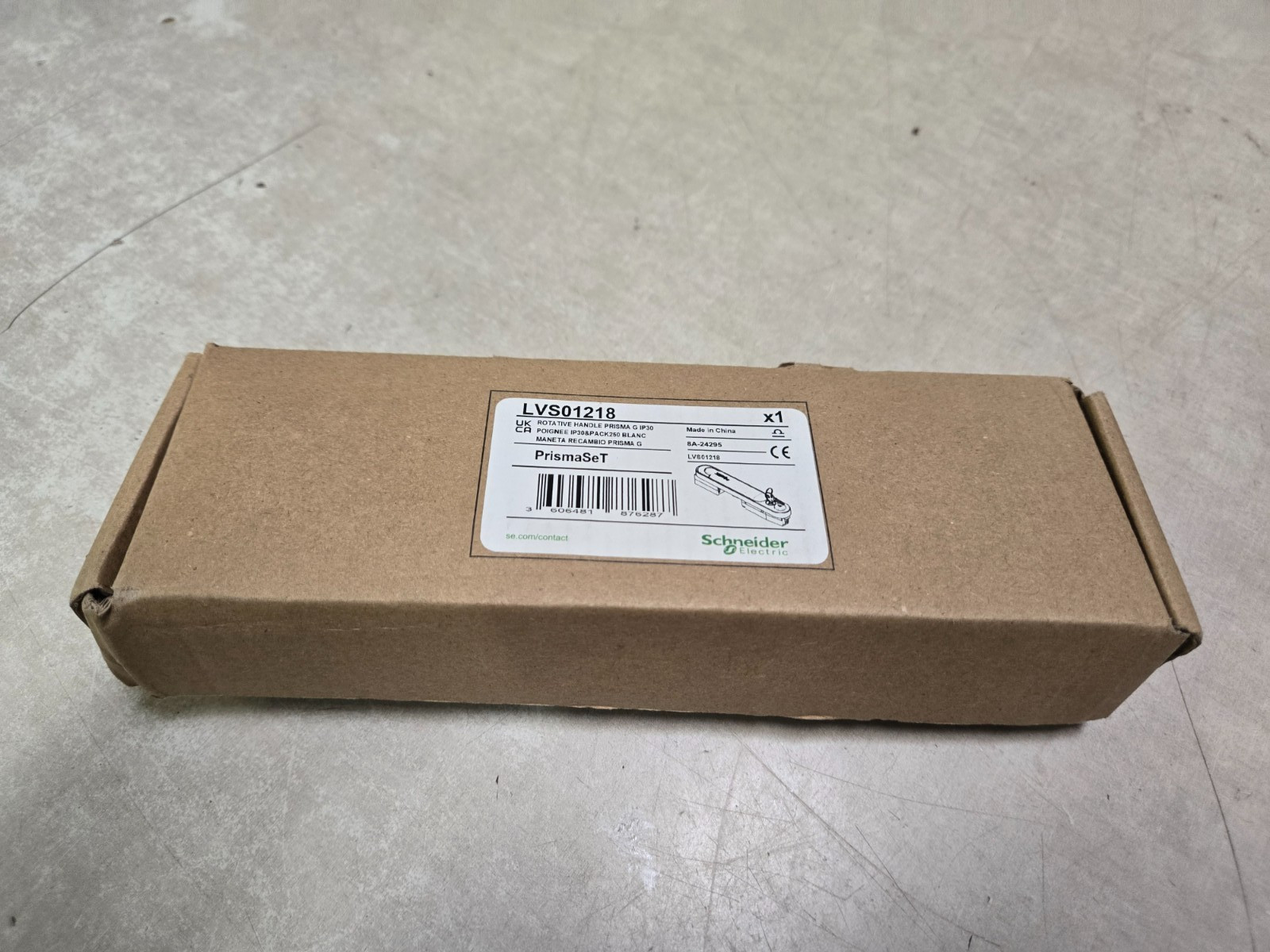 Schneider Electric LVS01218 Handle Prisma GP IP30 New Open Box
