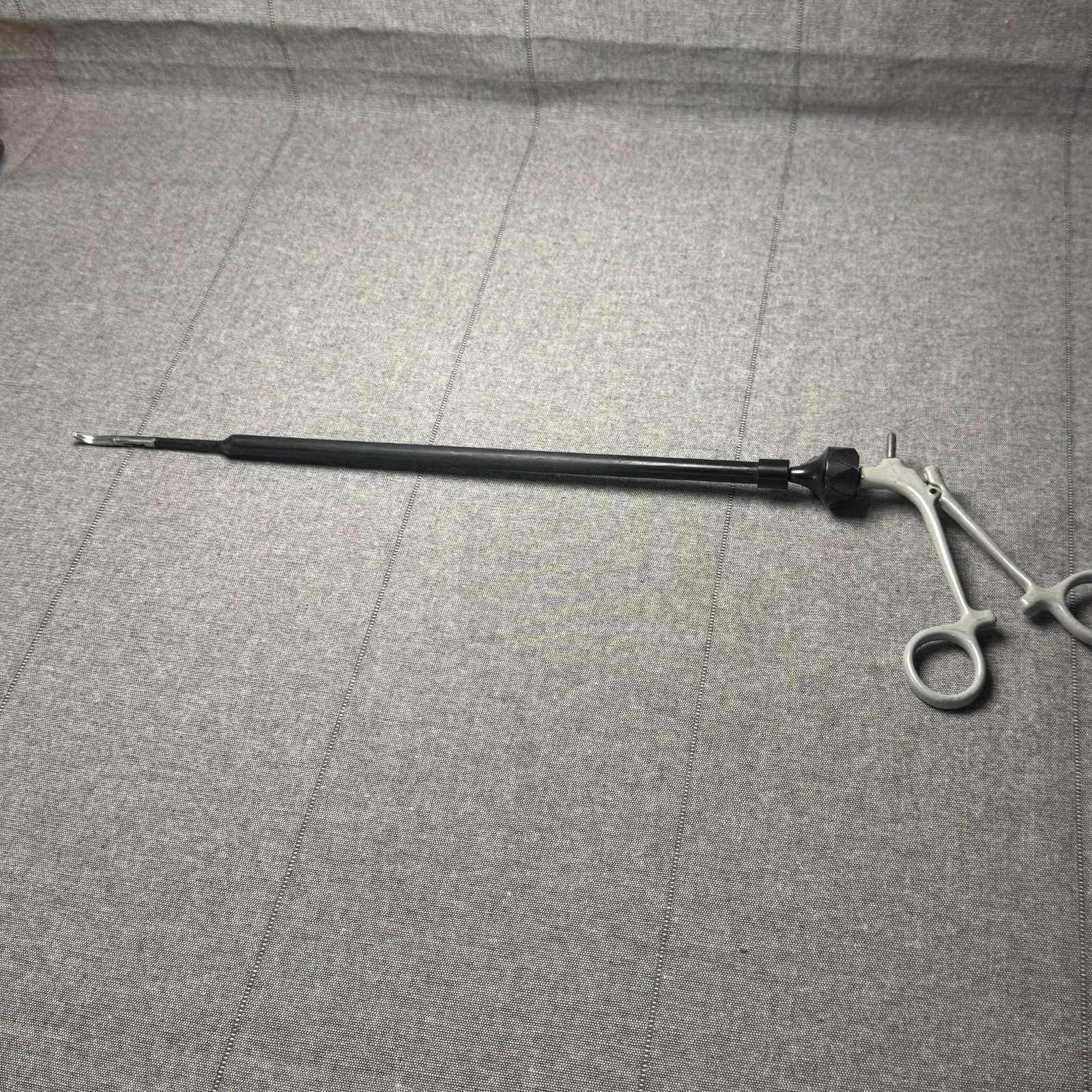 Laparoscopic Grasper Endoscopic Long Shaft Surgical Instrument Black Handle