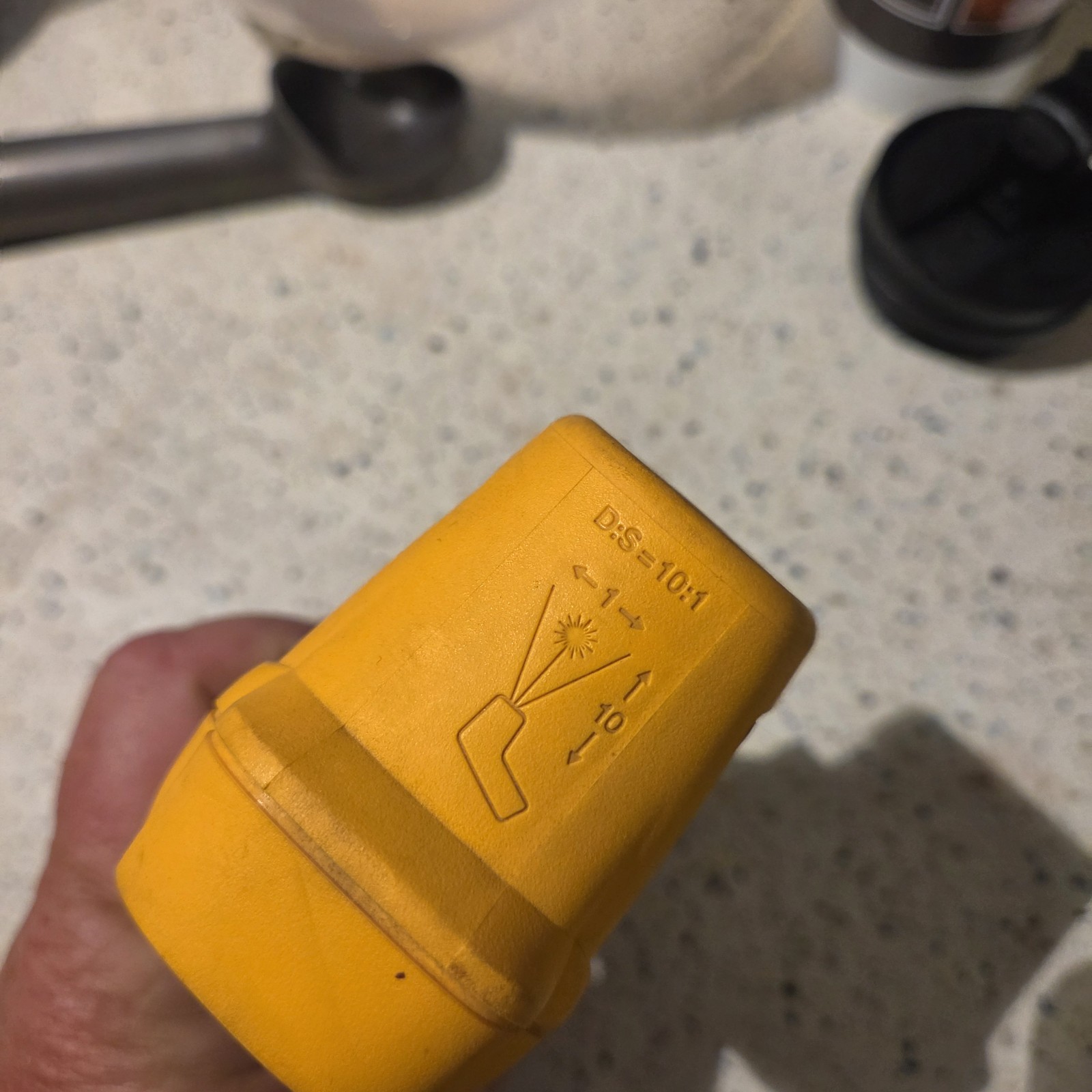 Fluke 62 MAX IR Thermometer 3M Drop -30 To 500C Water/Dust Resistant IP54 Rate