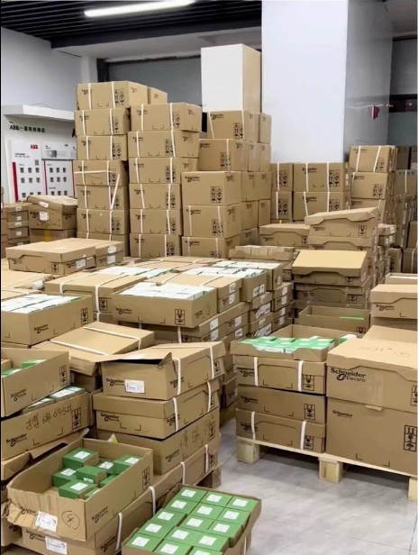 LRD10 1PCS Brand New Schneider Electric Overload Relay Warranty 12 months