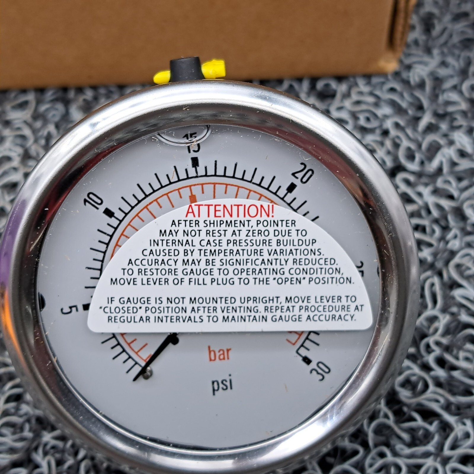 Swagelok PGI-63C-PG30-CA01 G.I. Gauge 30PSI/BAR 1/4″ NPT CBM PGI-63C-PG30-CA01