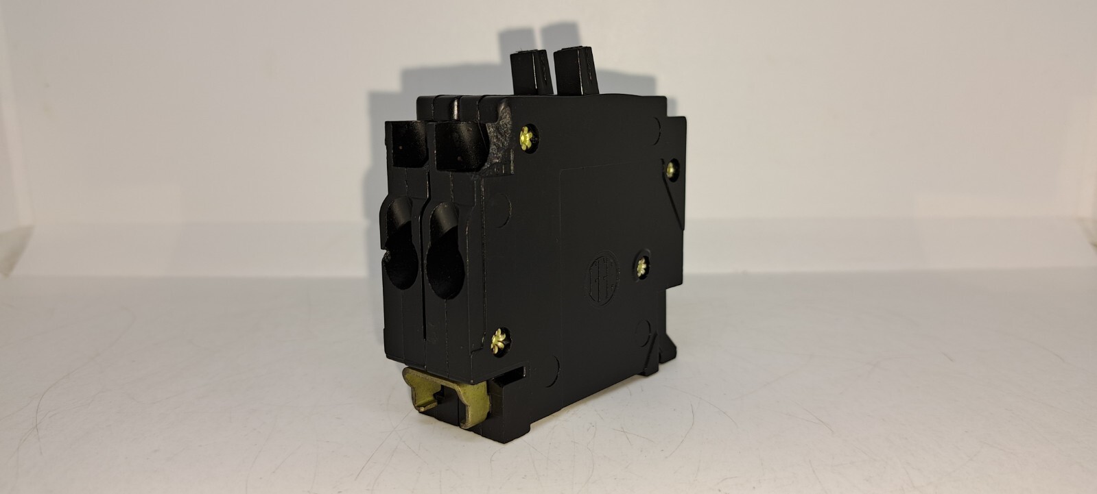 ITE QT1-1515 TANDEM 15 AMP Circuit Breaker EQ-T QTI-1515 Closed Clip FLAW
