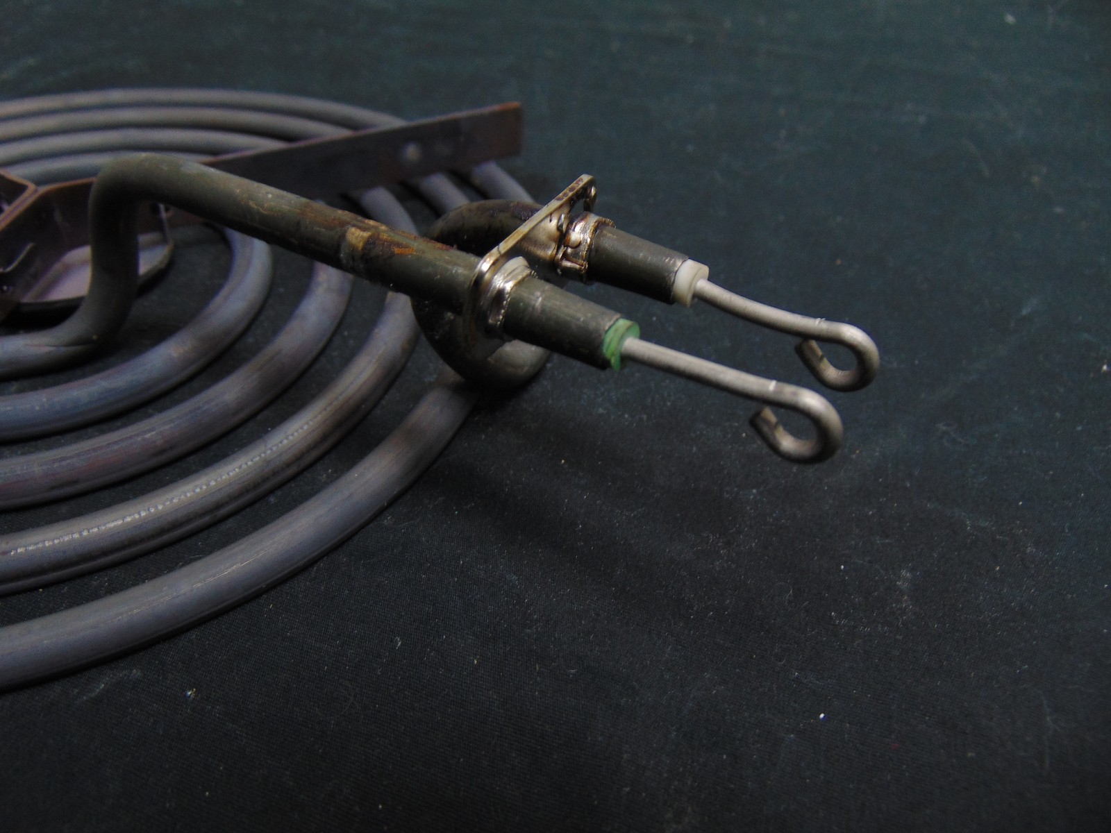 Whirlpool Hotpoint Electric Range WFC315S0JW1 Coil Heating Element Ul 2400W