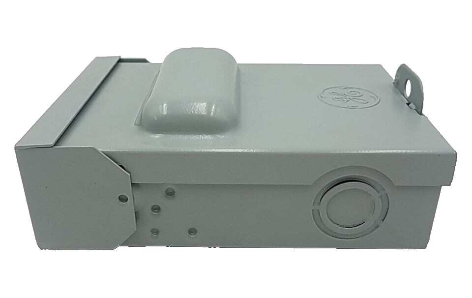 GE TF30RCP Safety Disconnect Switch 30A 240V Rainproof Surface Mount