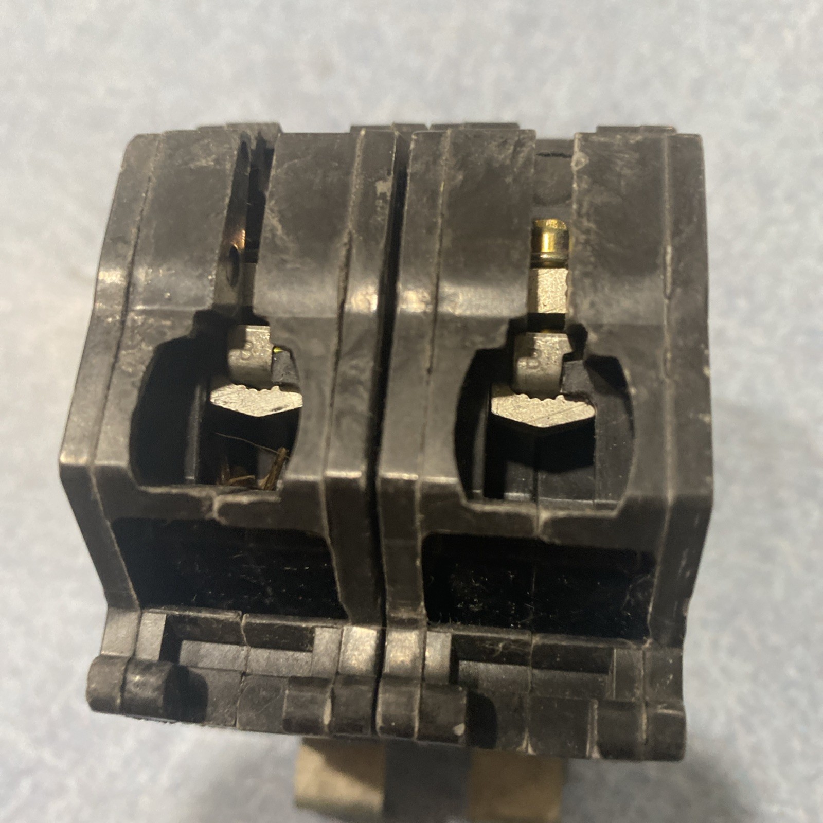 GE THHQB2130 30 Amp 240 Volt 2 Pole Bolt-On Circuit Breaker