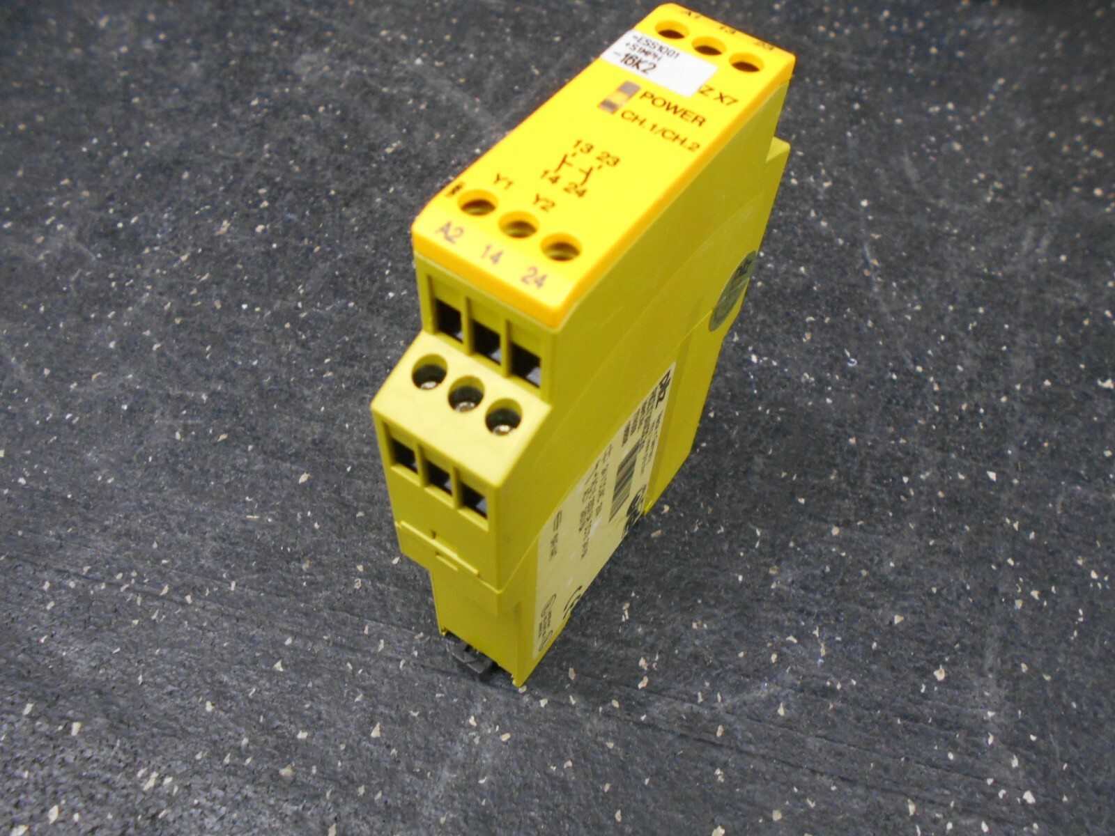 PILZ SAFETY RELAY PNOZ X7 24VACDC 2N/O 774059