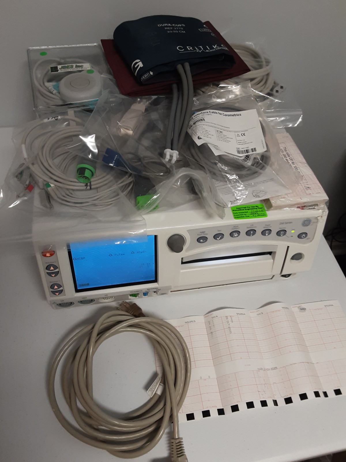 GE 259A Maternal/Fetal Monitor W/ Probes, All Accessories On Pic 30 Days Return