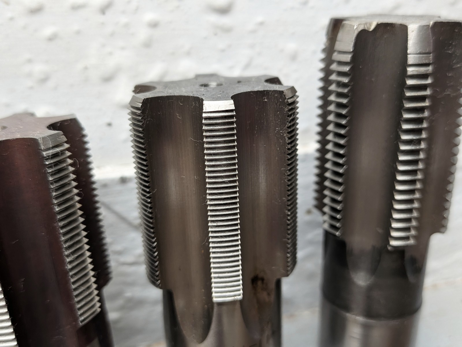 LOT OF USA LRG TAPS, GTD 1-3/8″, GTD 2″ -12, REGAL 1-5/8″, REGAL 1-5/16, 12PC